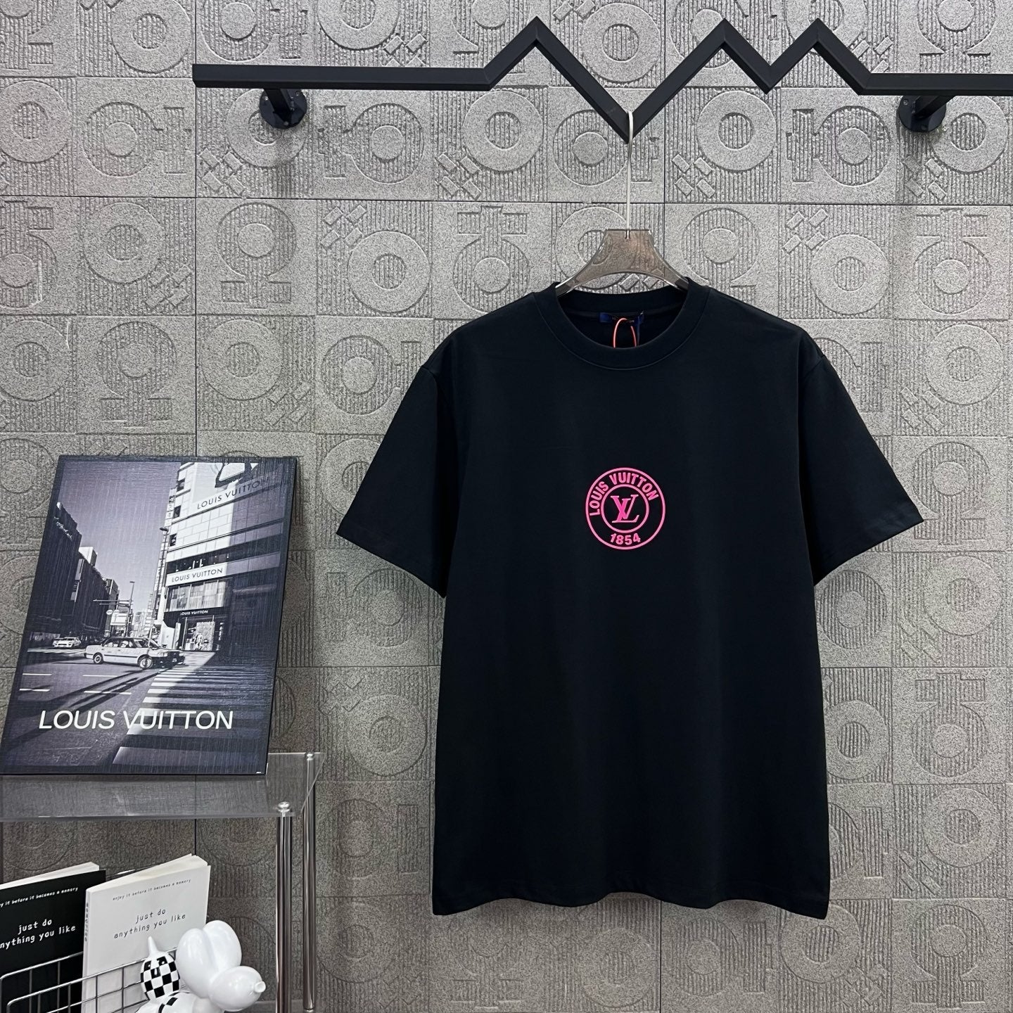 LuxluxHouse Best Quality Clothes T-shirt Louis Vuitton