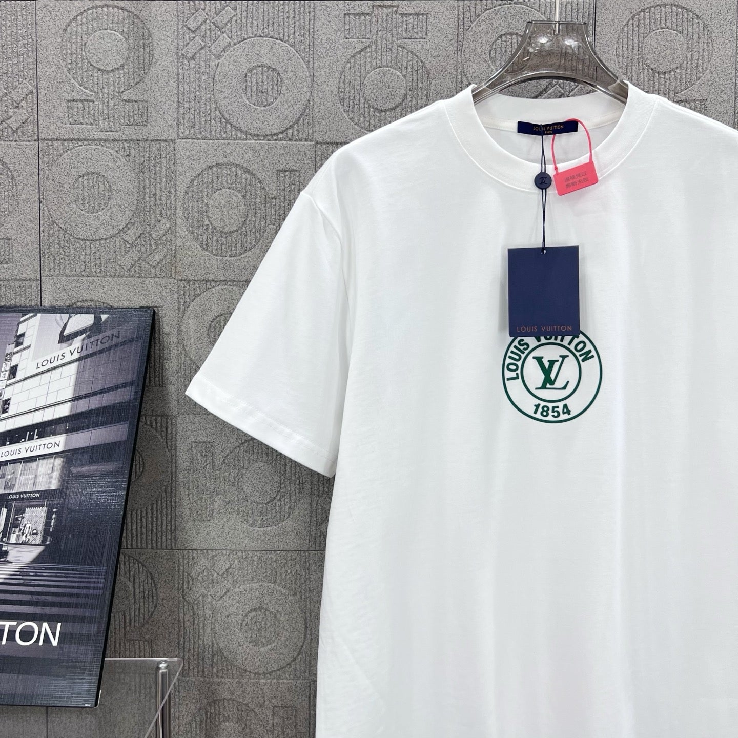 LuxluxHouse Best Quality Clothes T-shirt Louis Vuitton