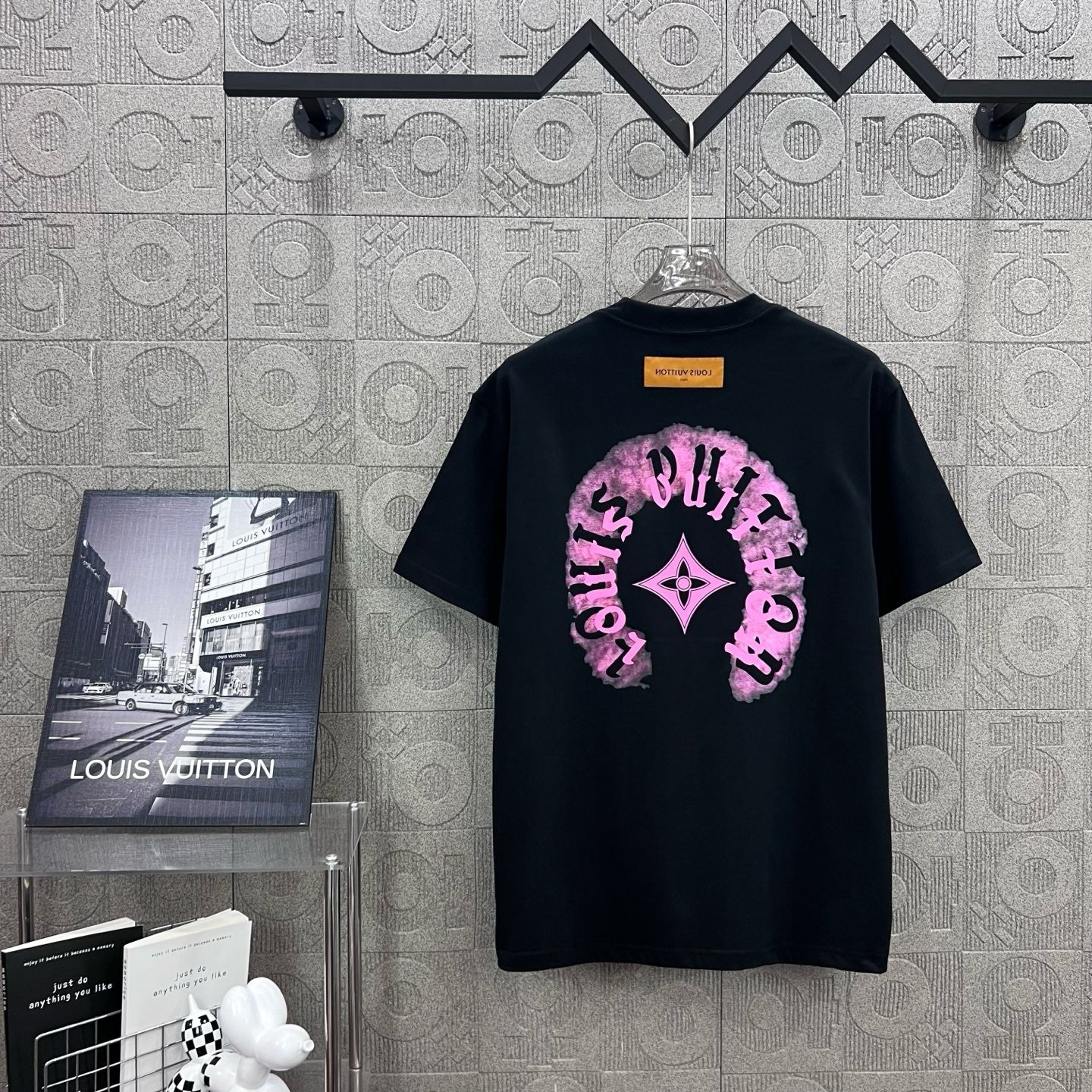 LuxluxHouse Best Quality Clothes T-shirt Louis Vuitton