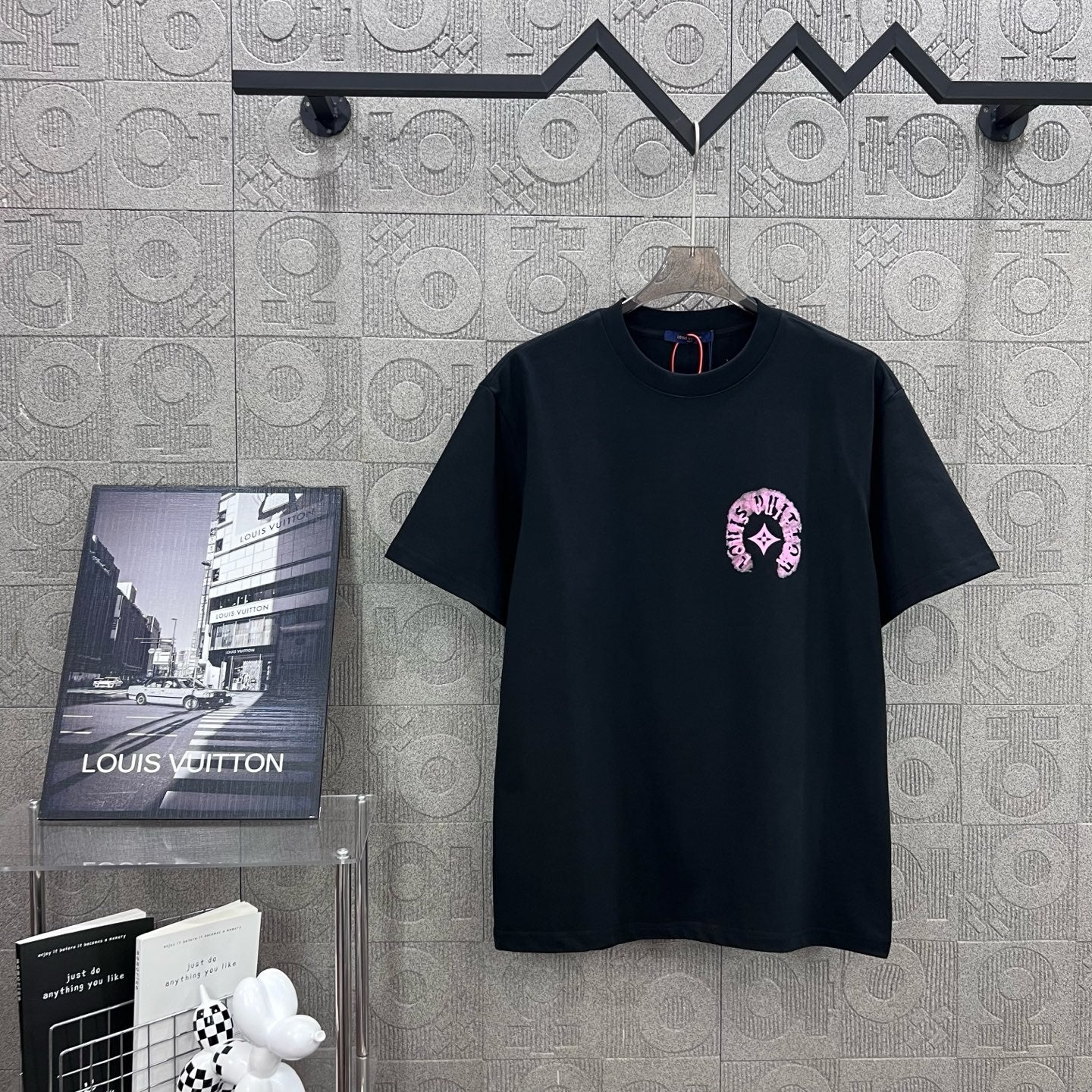 LuxluxHouse Best Quality Clothes T-shirt Louis Vuitton