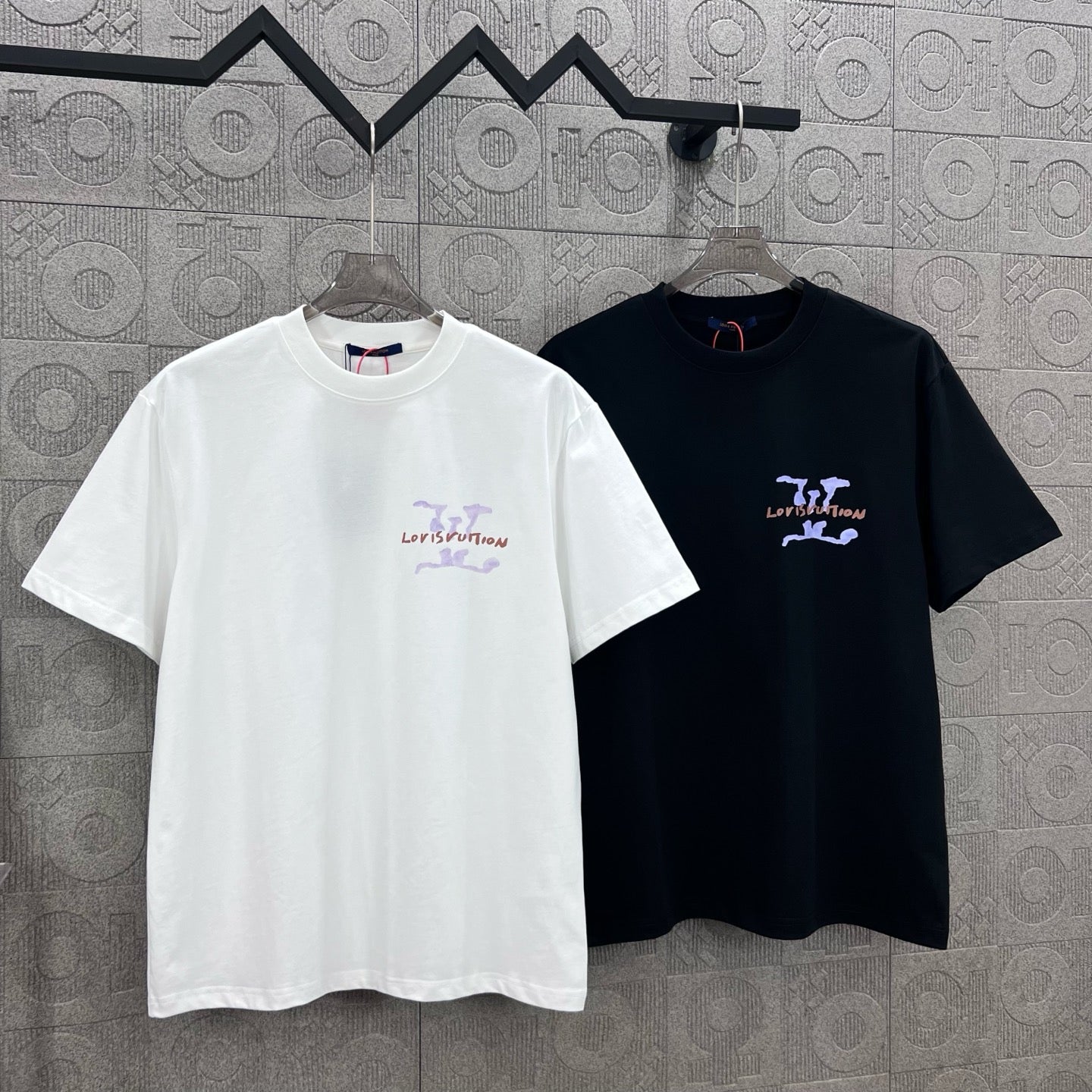 LuxluxHouse Best Quality Clothes T-shirt Louis Vuitton