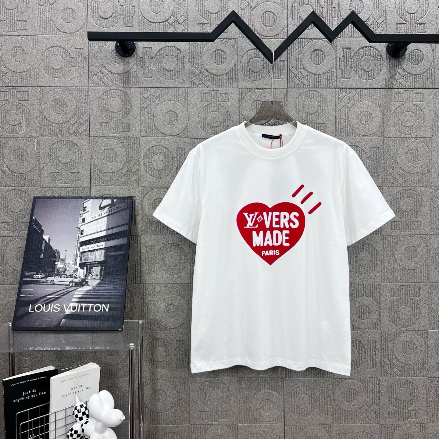 LuxluxHouse Best Quality Clothes T-shirt Louis Vuitton