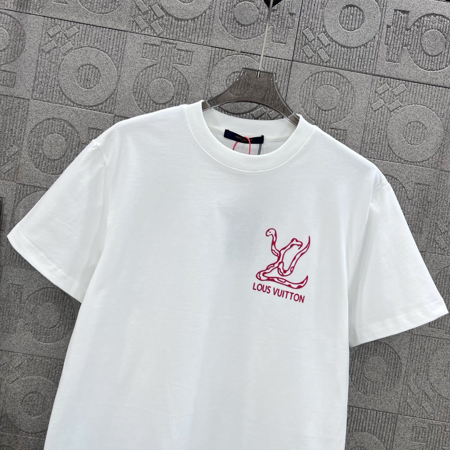 LuxluxHouse Best Quality Clothes T-shirt Louis Vuitton