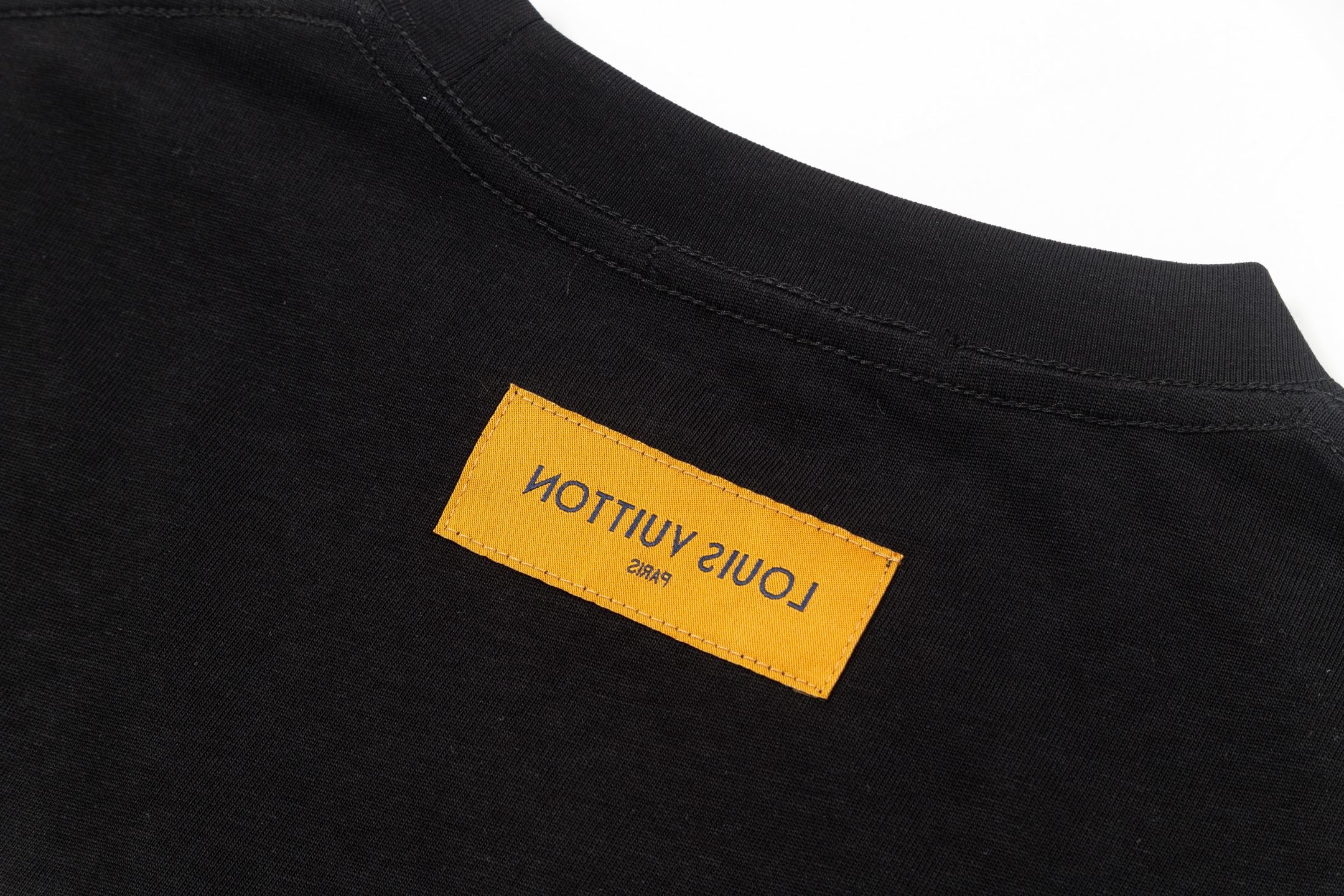 LuxluxHouse Best Quality Clothes T-shirt Louis Vuitton