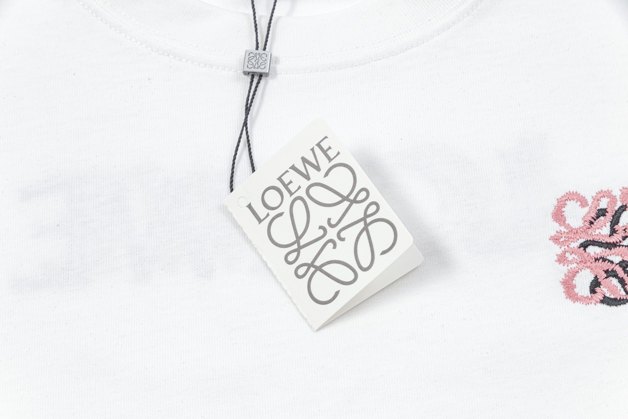 LuxluxHouse Best Quality Clothes T-shirt Loewe
