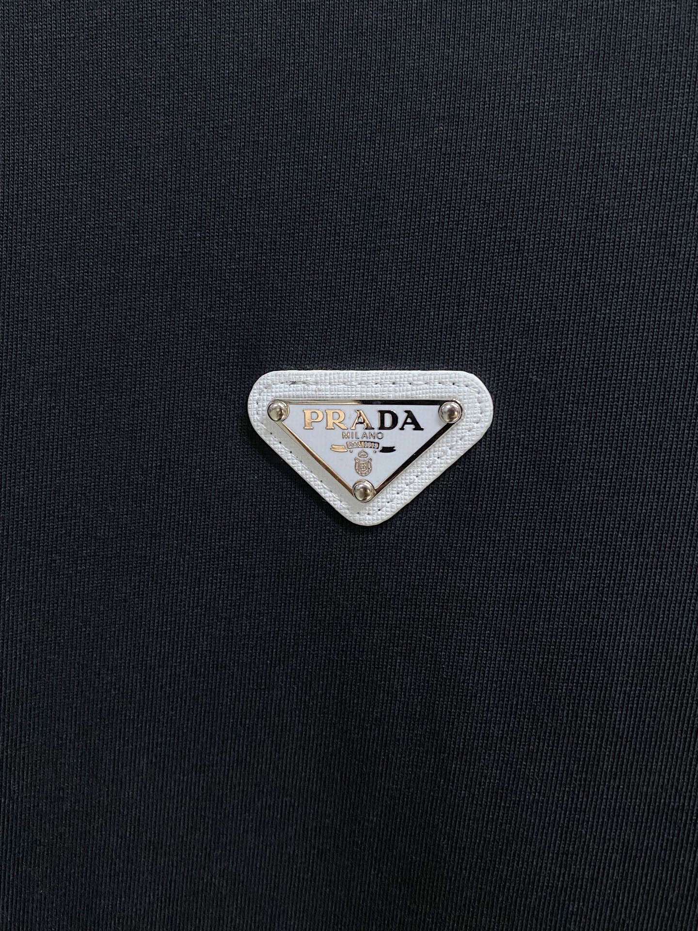 LuxluxHouse Best Quality Clothes T-shirt Prada