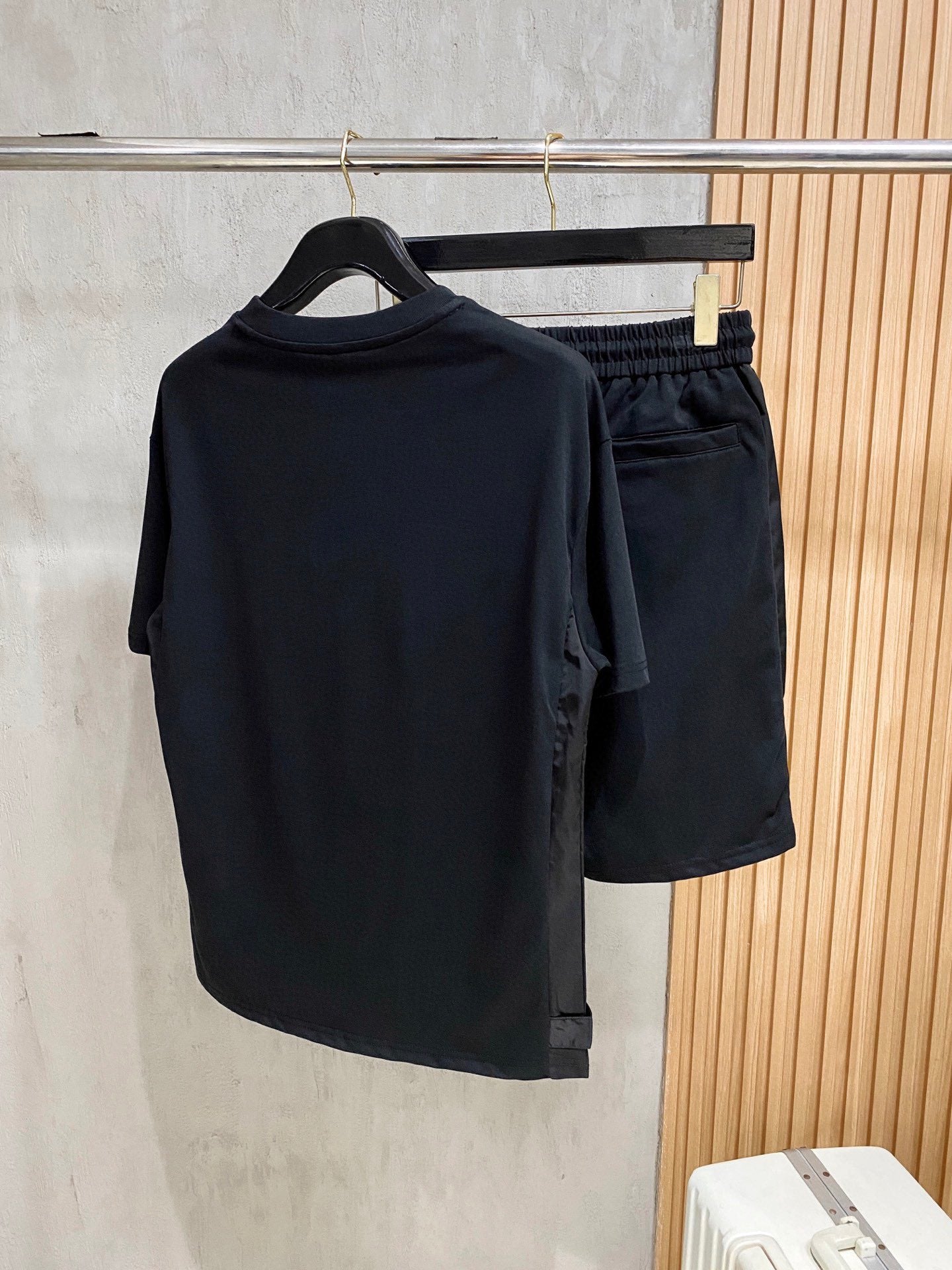 LuxluxHouse Best Quality Clothes T-shirt Prada