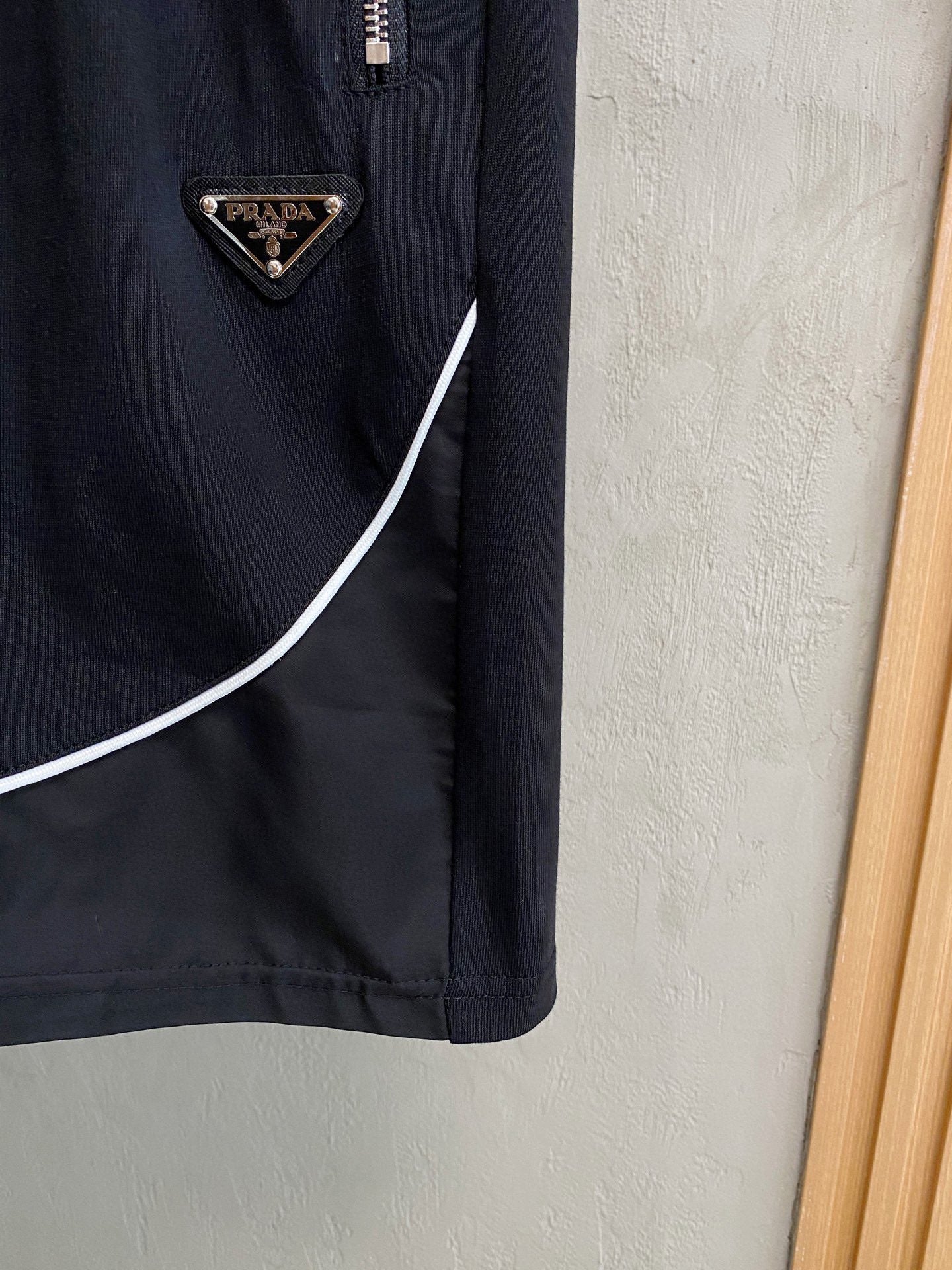 LuxluxHouse Best Quality Clothes T-shirt Prada