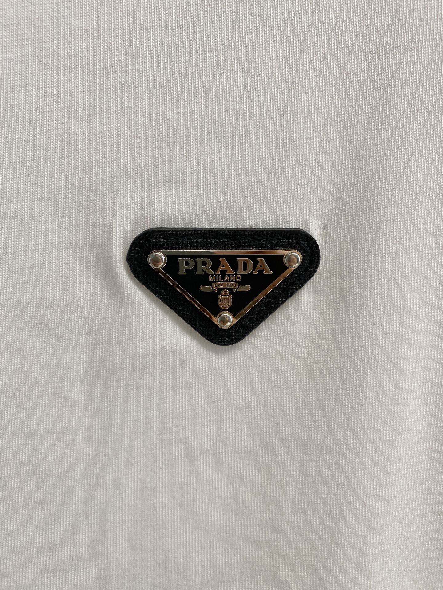 LuxluxHouse Best Quality Clothes T-shirt Prada