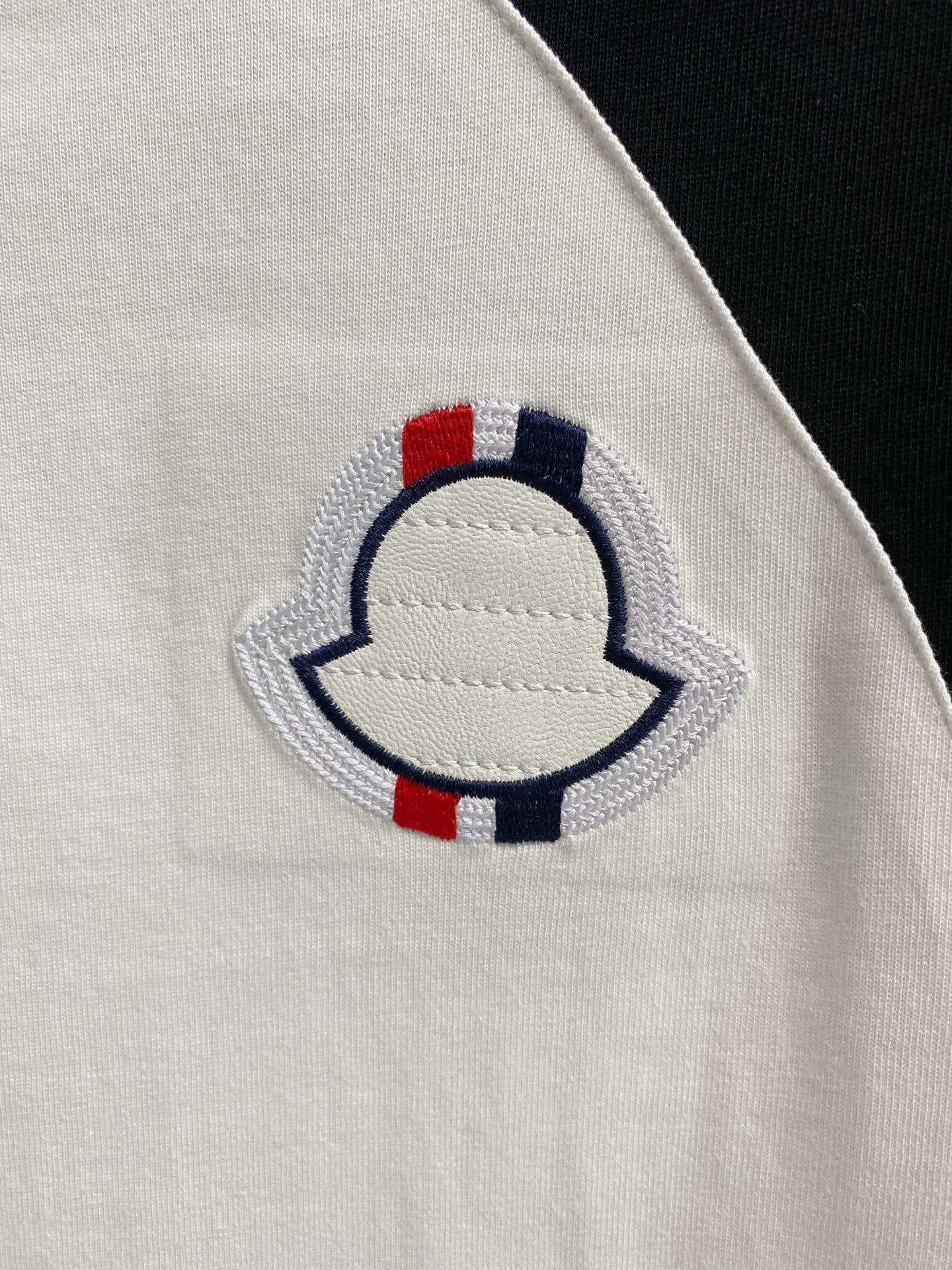 LuxluxHouse Best Quality Clothes T-shirt Moncler