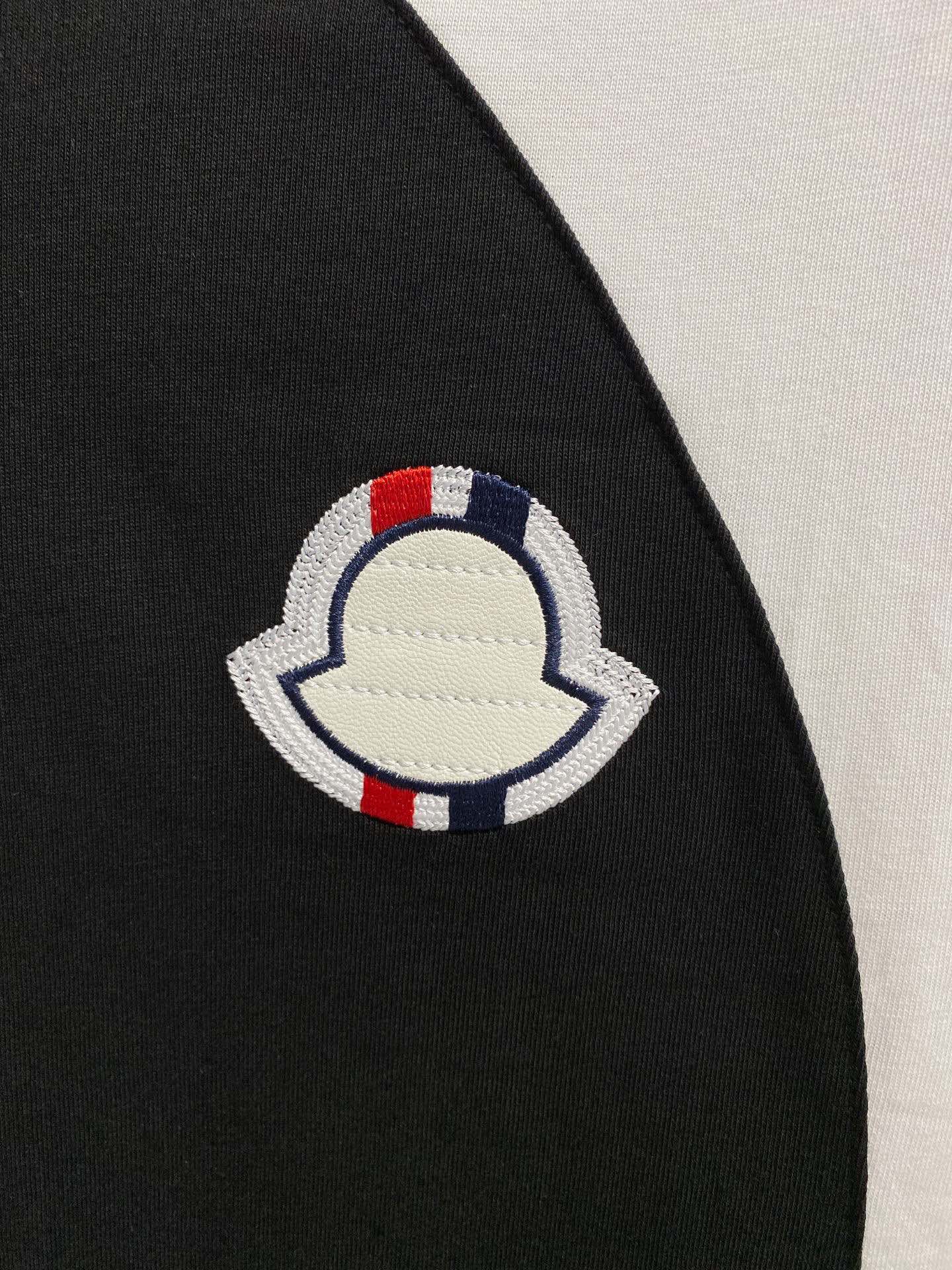 LuxluxHouse Best Quality Clothes T-shirt Moncler