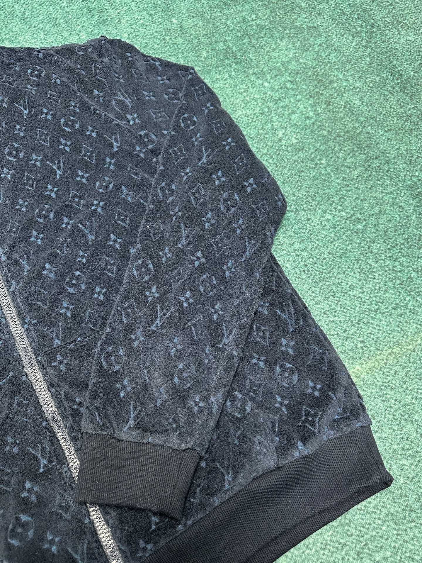 LuxluxHouse Best Quality Clothes Hoodie & Sweater Louis Vuitton