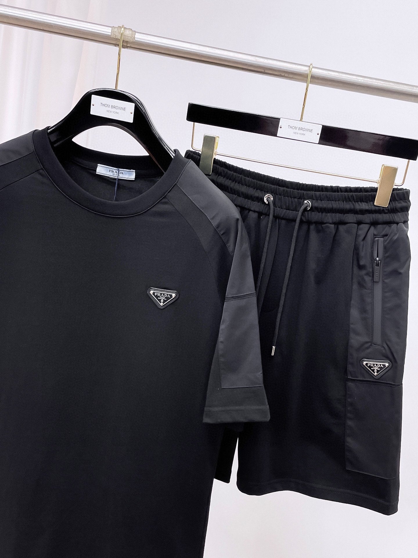LuxluxHouse Best Quality Clothes T-shirt Prada