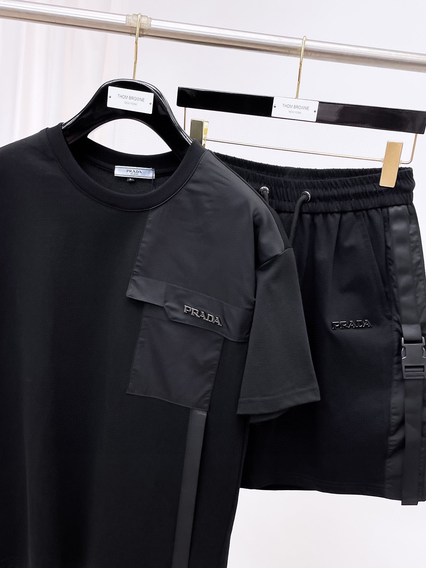LuxluxHouse Best Quality Clothes T-shirt Prada