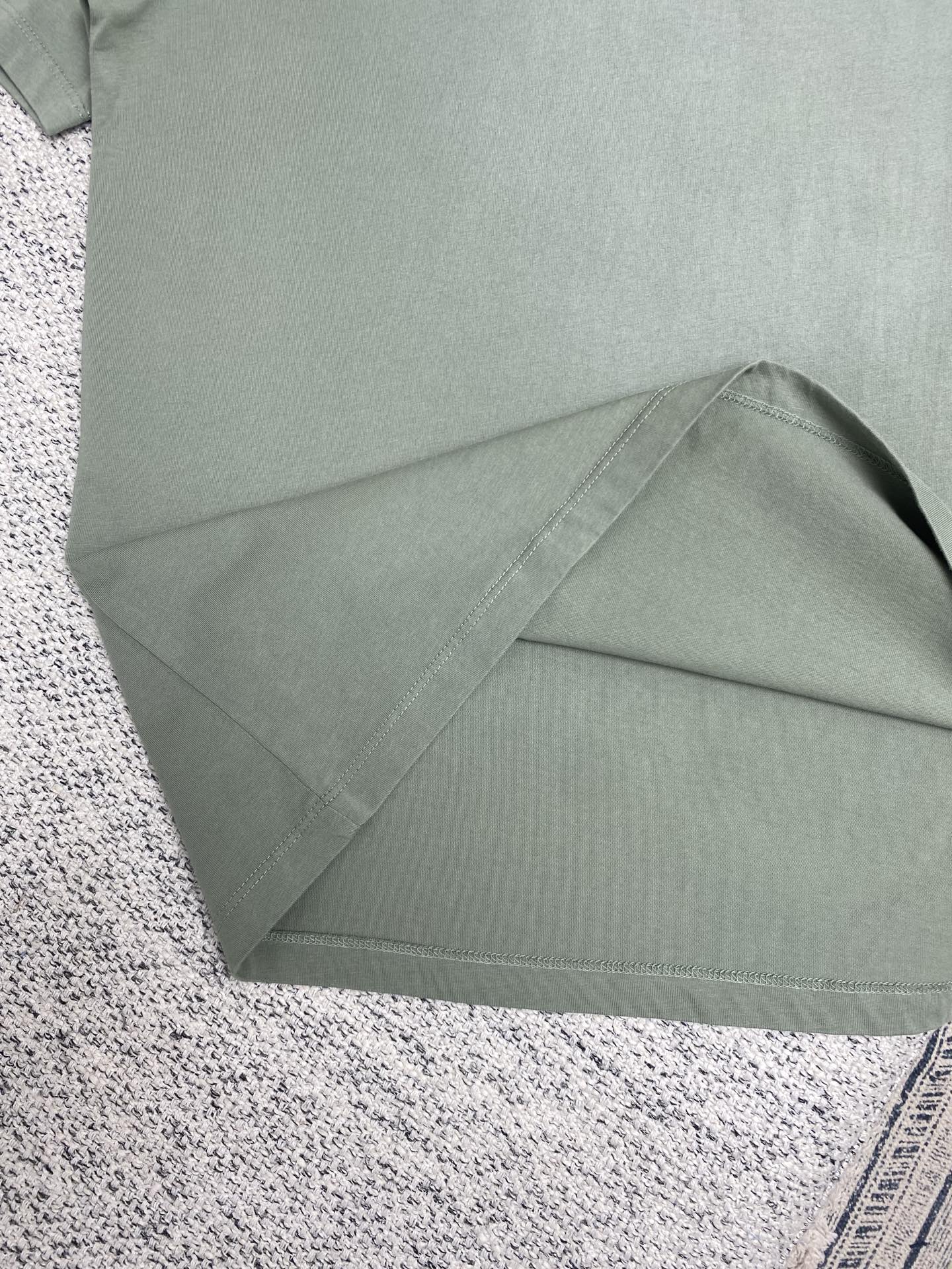 LuxluxHouse Best Quality Clothes T-shirt Loewe