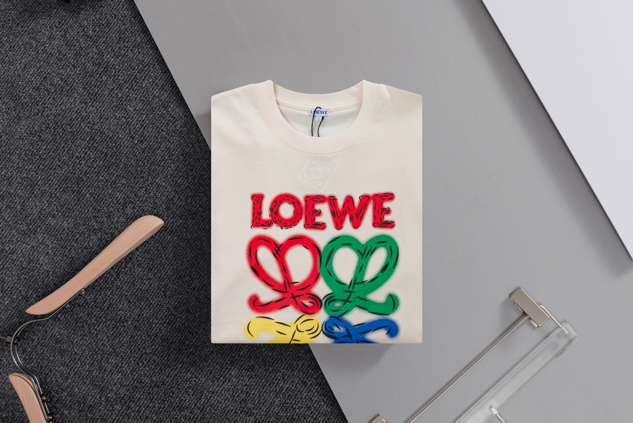 LuxluxHouse Best Quality Clothes T-shirt Loewe