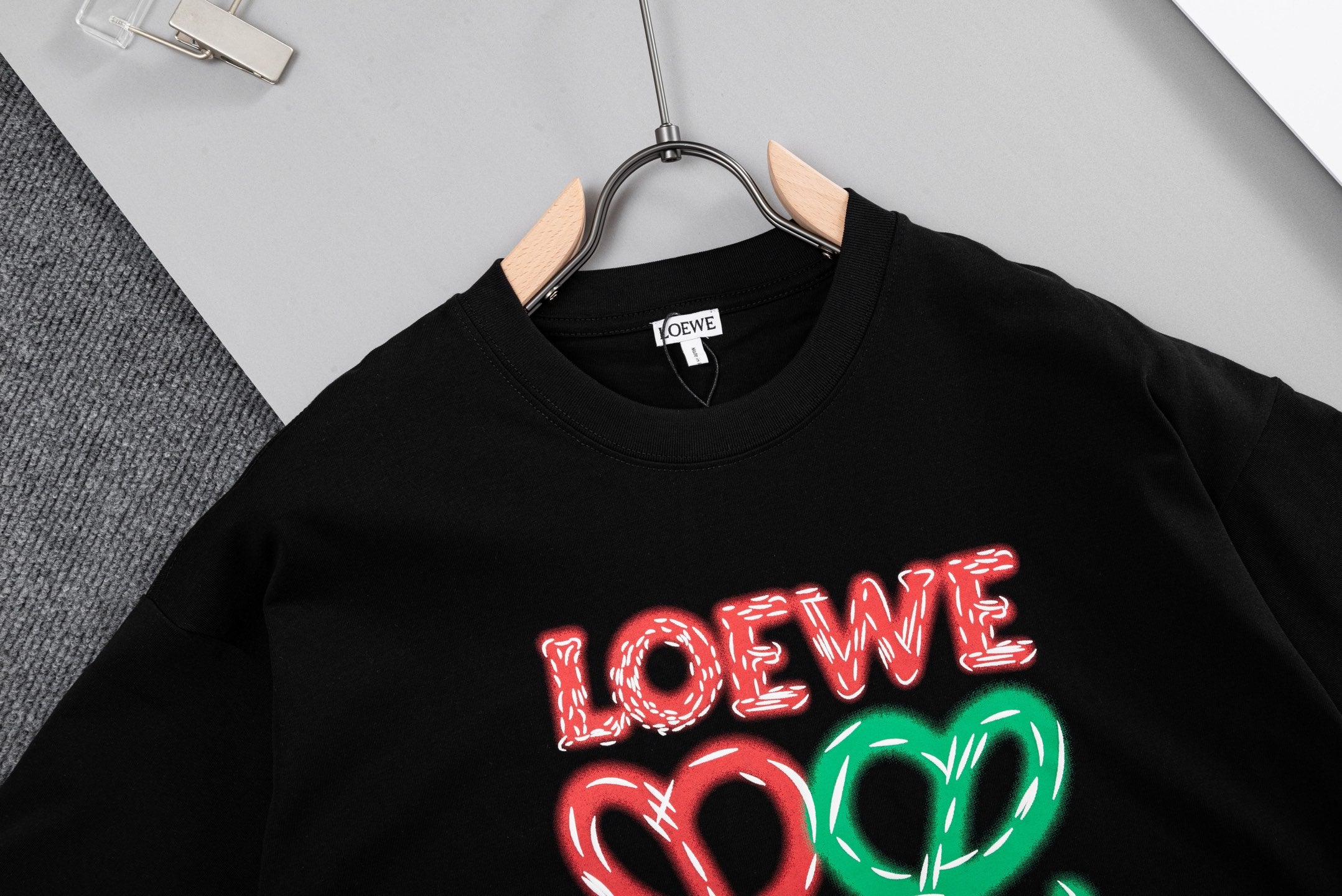 LuxluxHouse Best Quality Clothes T-shirt Loewe