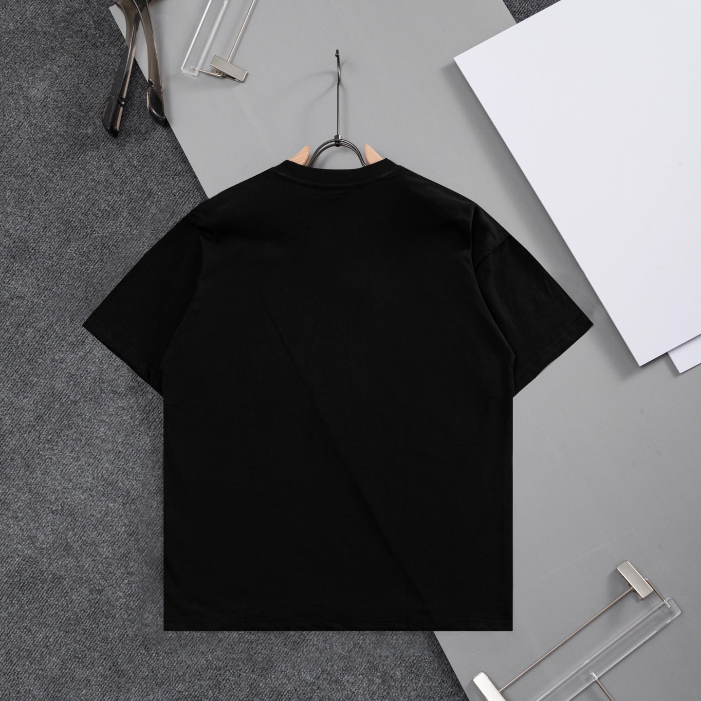 LuxluxHouse Best Quality Clothes T-shirt Loewe