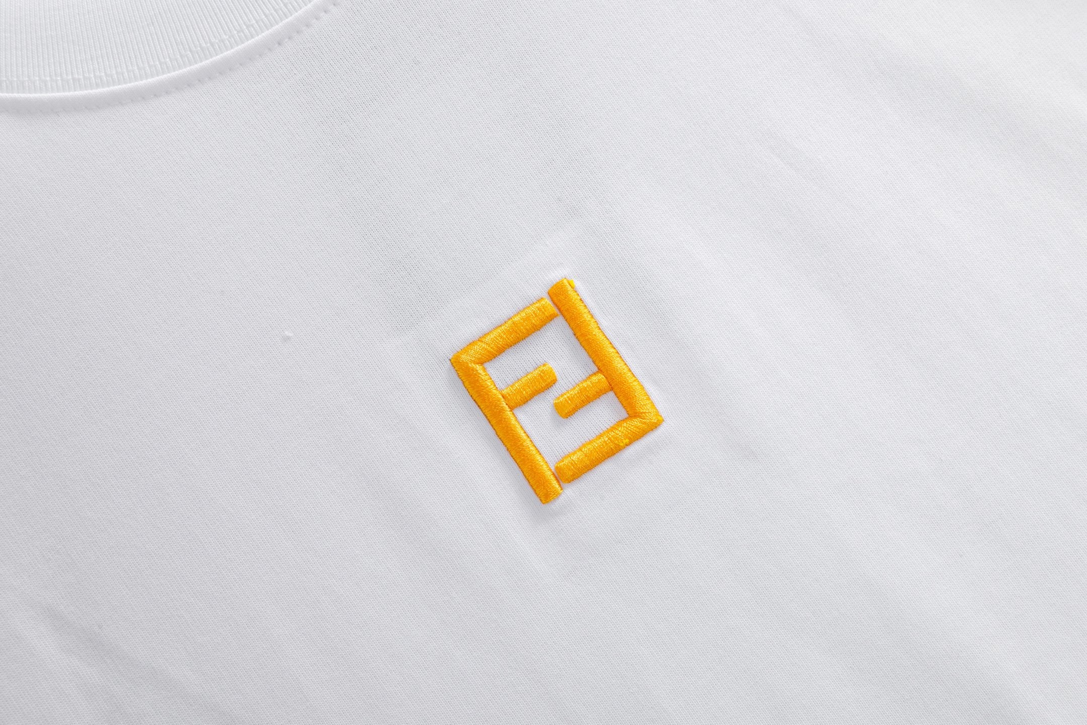 LuxluxHouse Best Quality Clothes Fendi T-shirt
