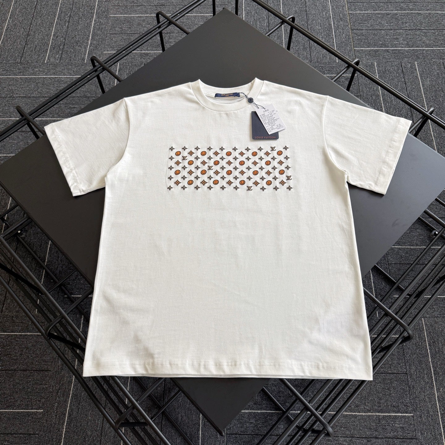 LuxluxHouse Best Quality Clothes T-shirt Louis Vuitton