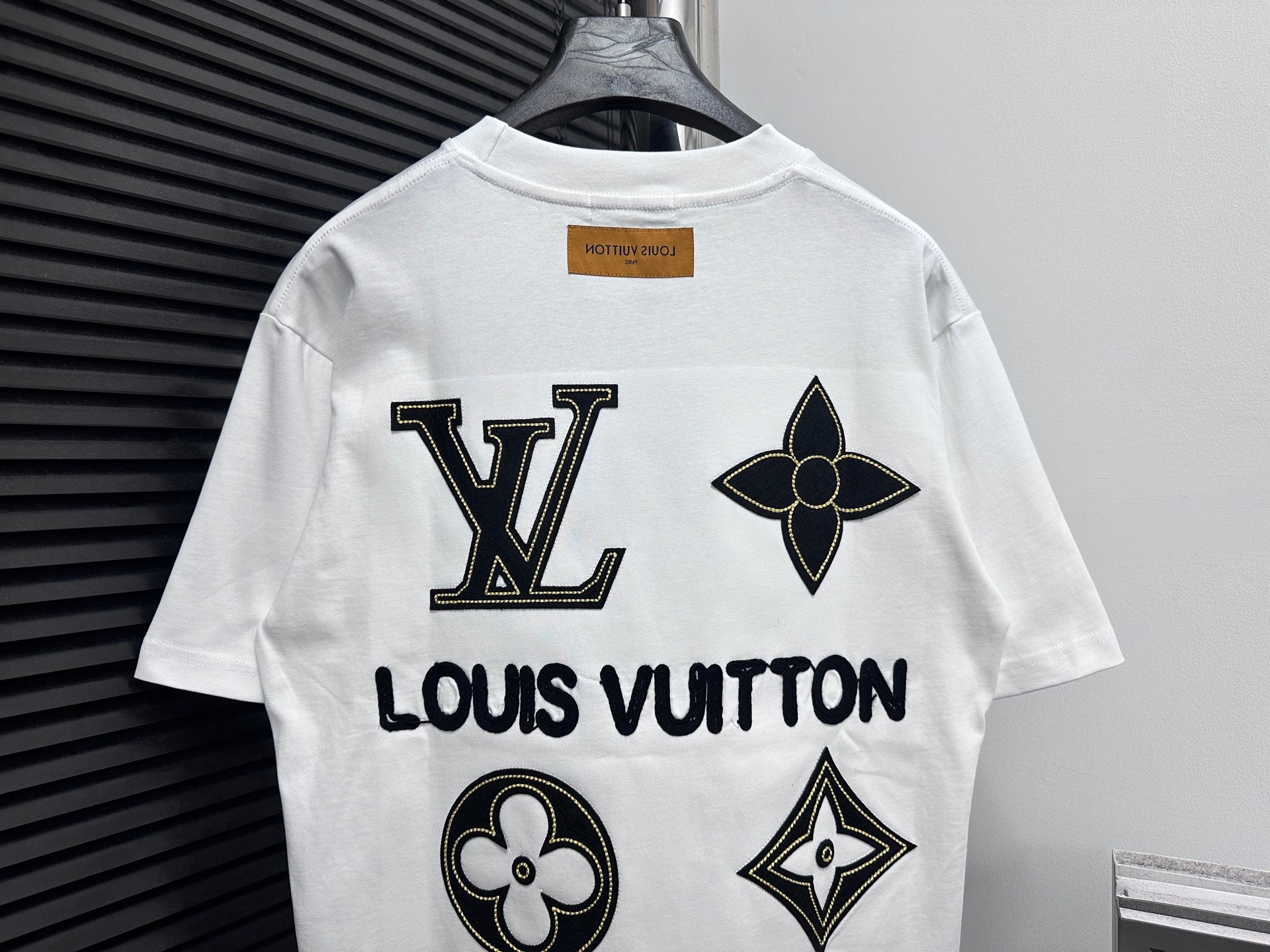 LuxluxHouse Best Quality Clothes T-shirt Louis Vuitton