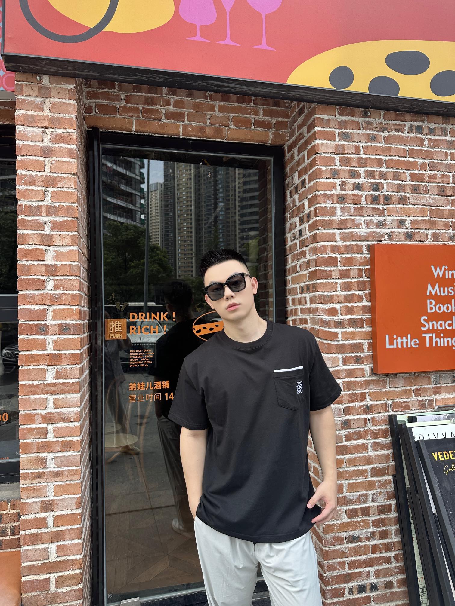LuxluxHouse Best Quality Clothes T-shirt Loewe