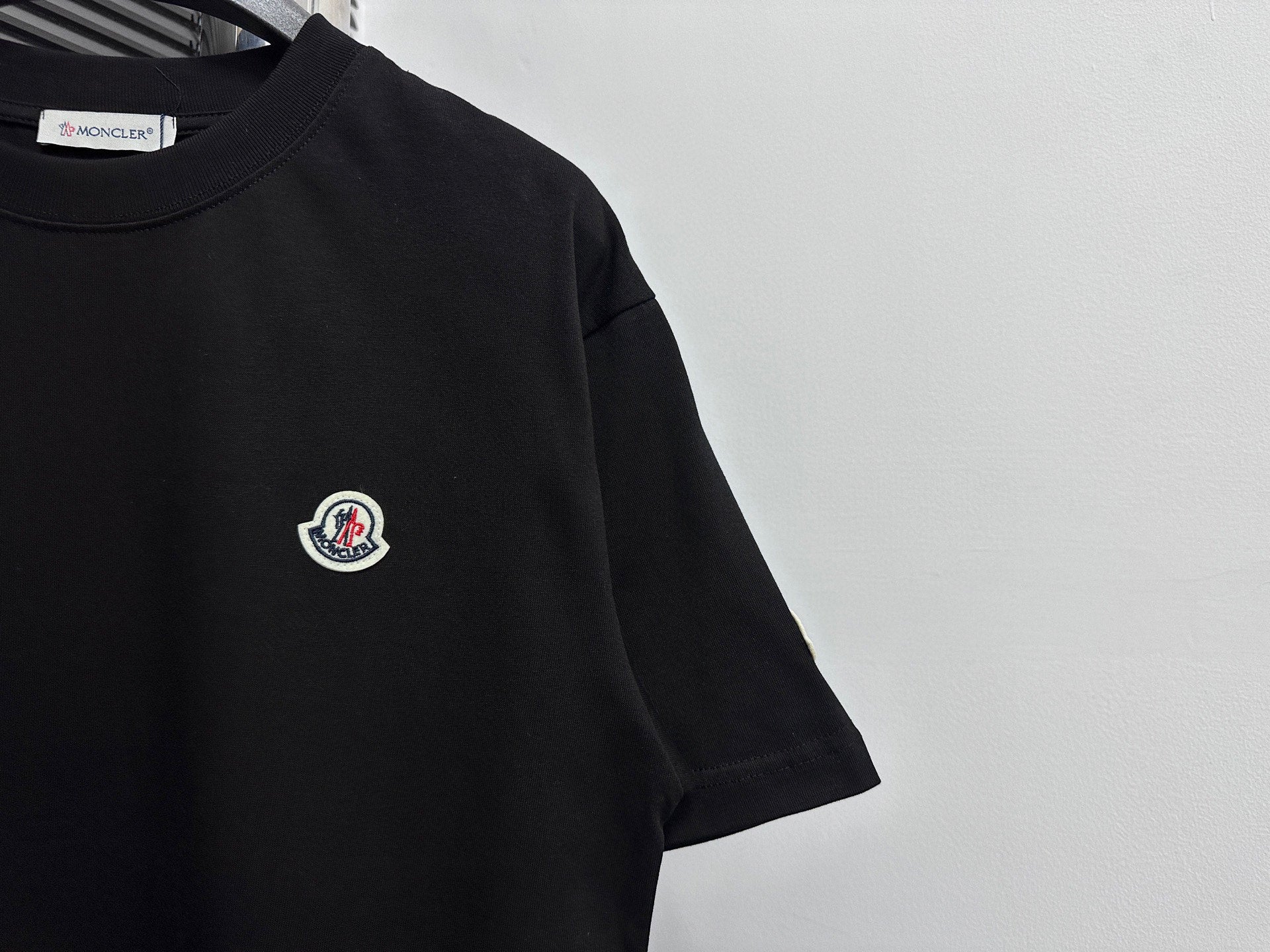 LuxluxHouse Best Quality Clothes T-shirt Moncler