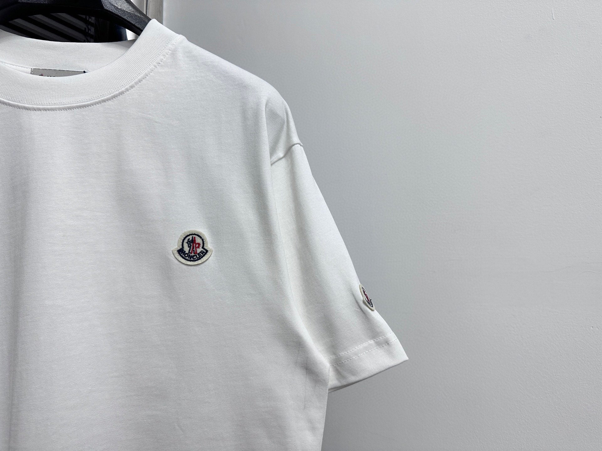 LuxluxHouse Best Quality Clothes T-shirt Moncler