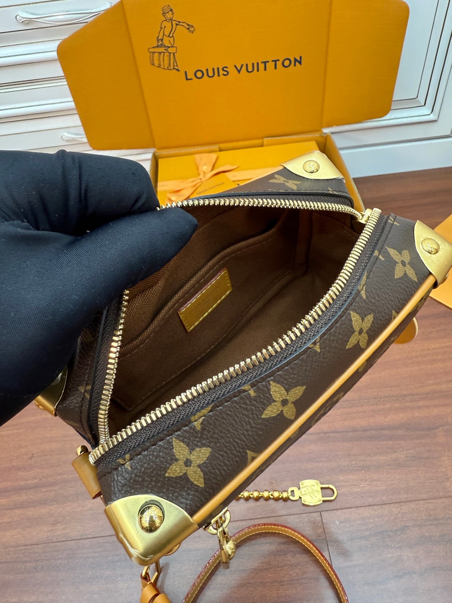 LuxluxHouse Best Quality Bags Best Louis Vuitton Men