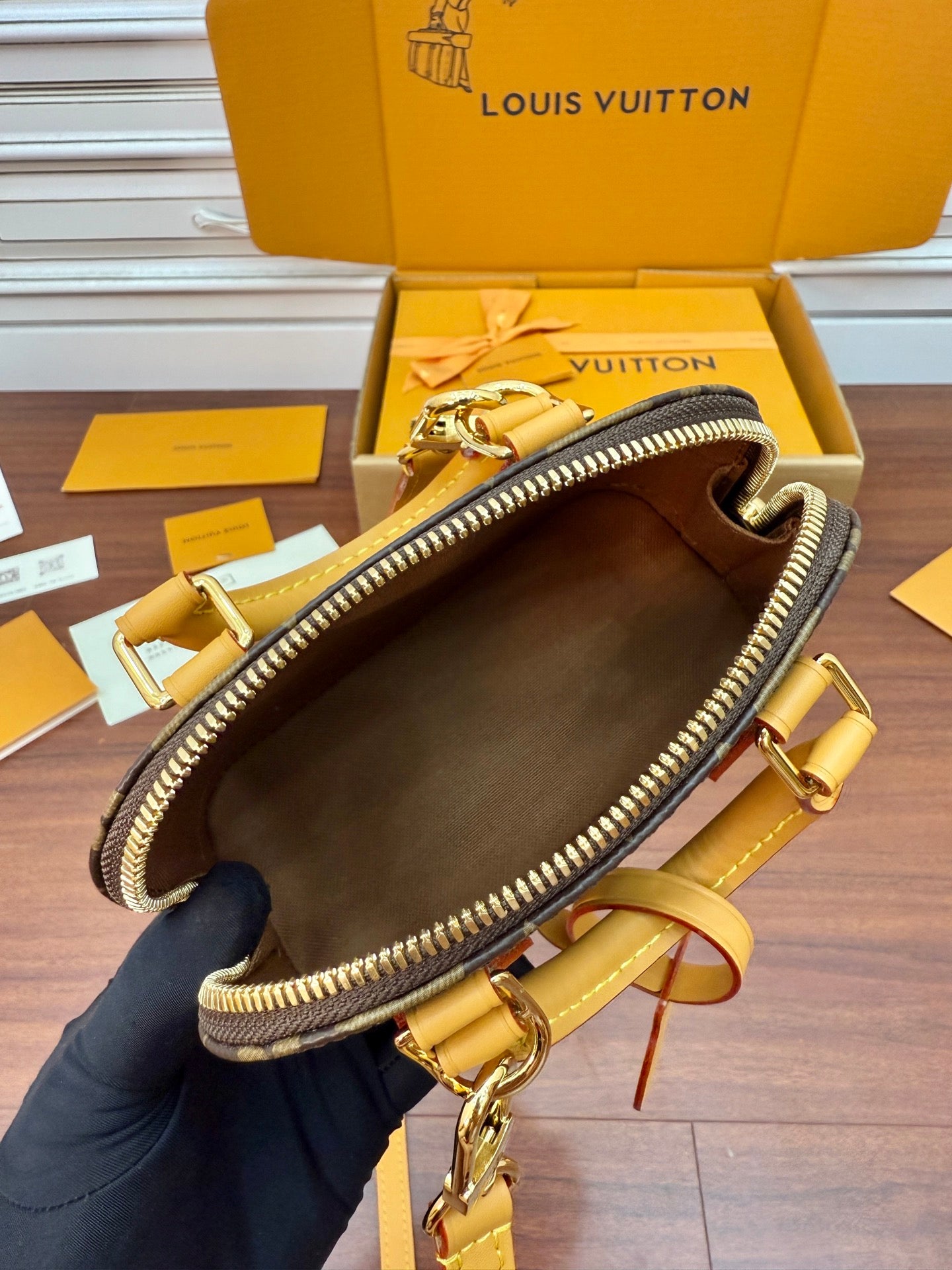 LuxluxHouse Best Quality Bags Best Louis Vuitton Men