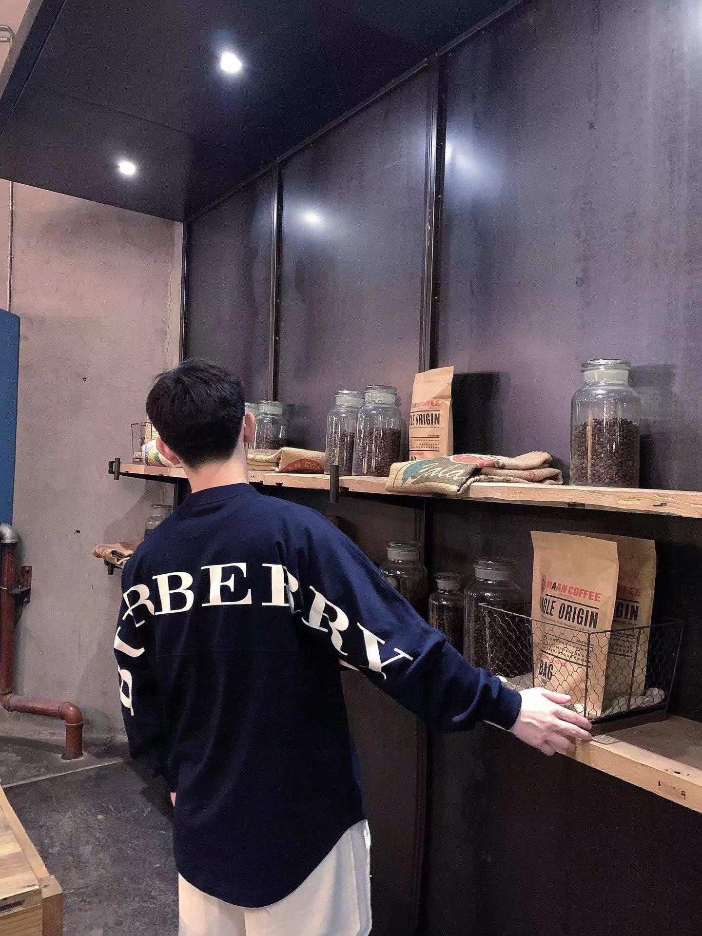 LuxluxHouse Best Quality Clothes Burberry Hoodie & Sweater