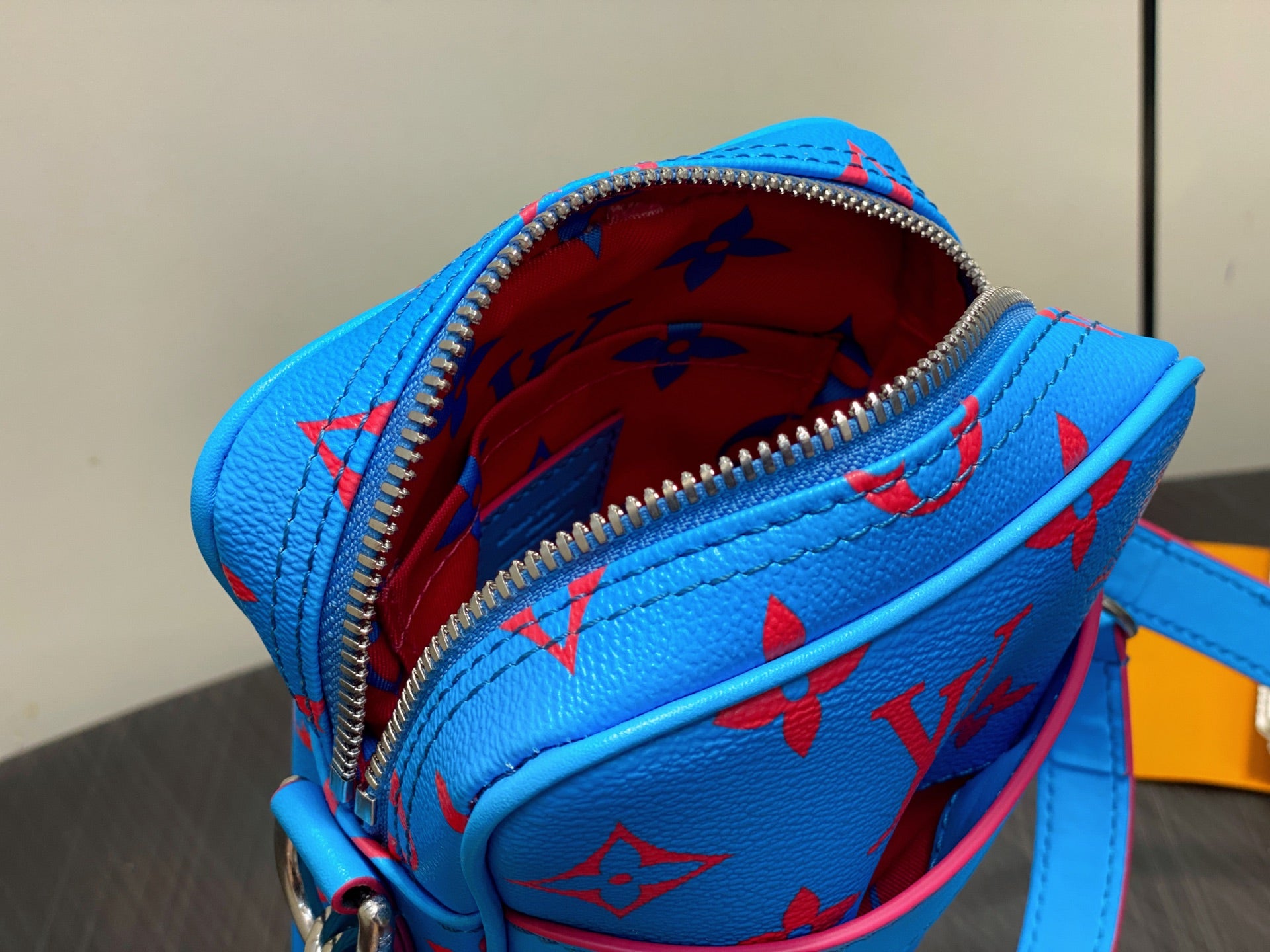 LuxluxHouse Best Quality Bags Louis Vuitton Women Men
