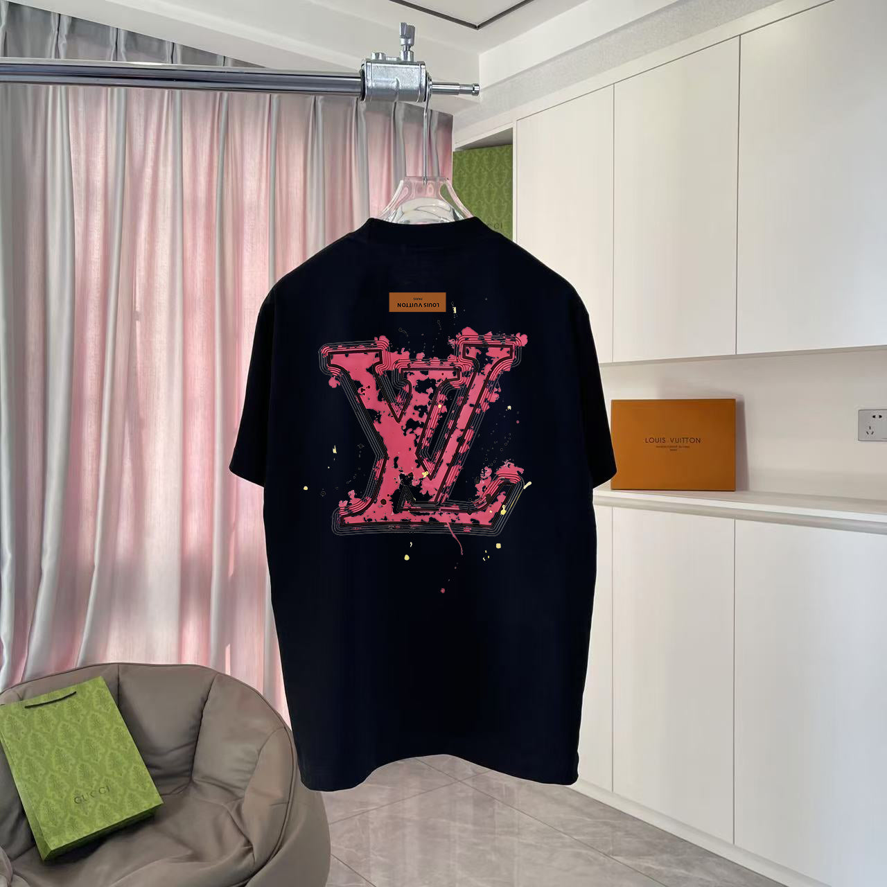 LuxluxHouse Best Quality Clothes T-shirt Louis Vuitton