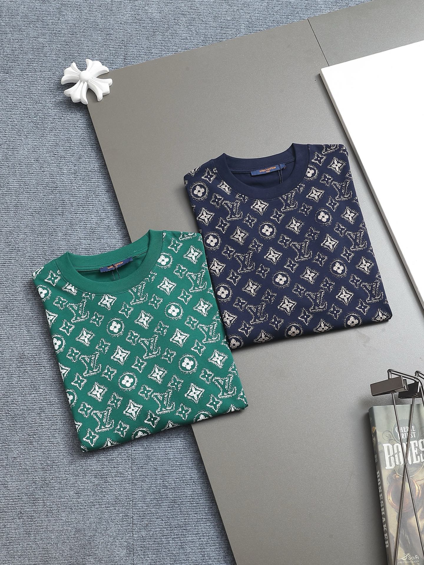 LuxluxHouse Best Quality Clothes T-shirt Louis Vuitton