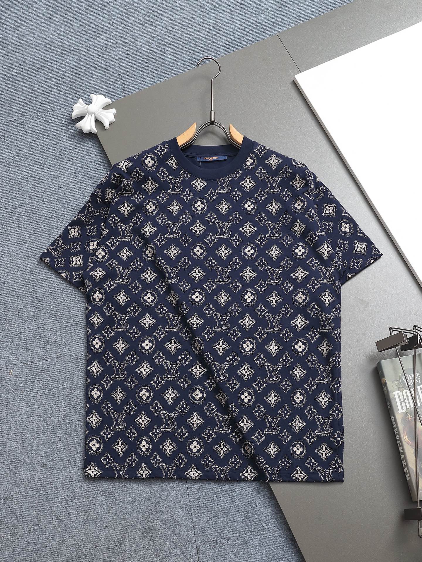 LuxluxHouse Best Quality Clothes T-shirt Louis Vuitton