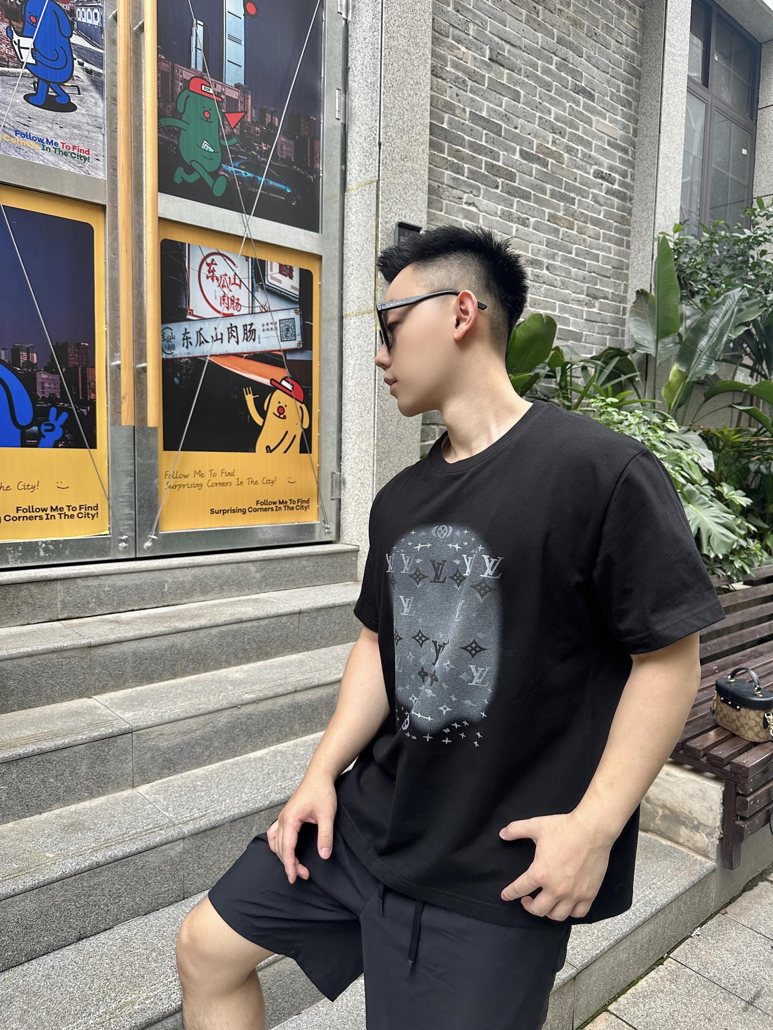LuxluxHouse Best Quality Clothes T-shirt Louis Vuitton