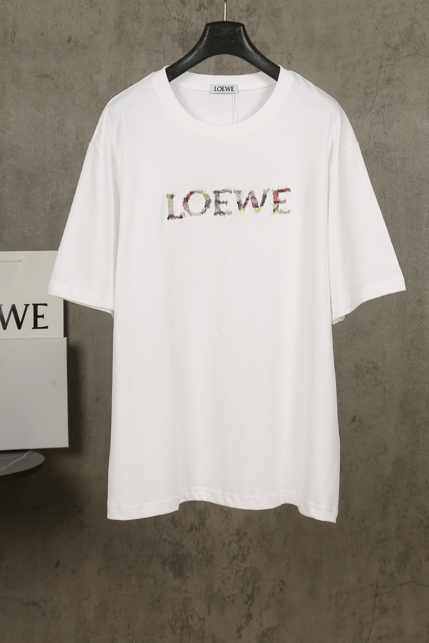 LuxluxHouse Best Quality Clothes T-shirt Loewe