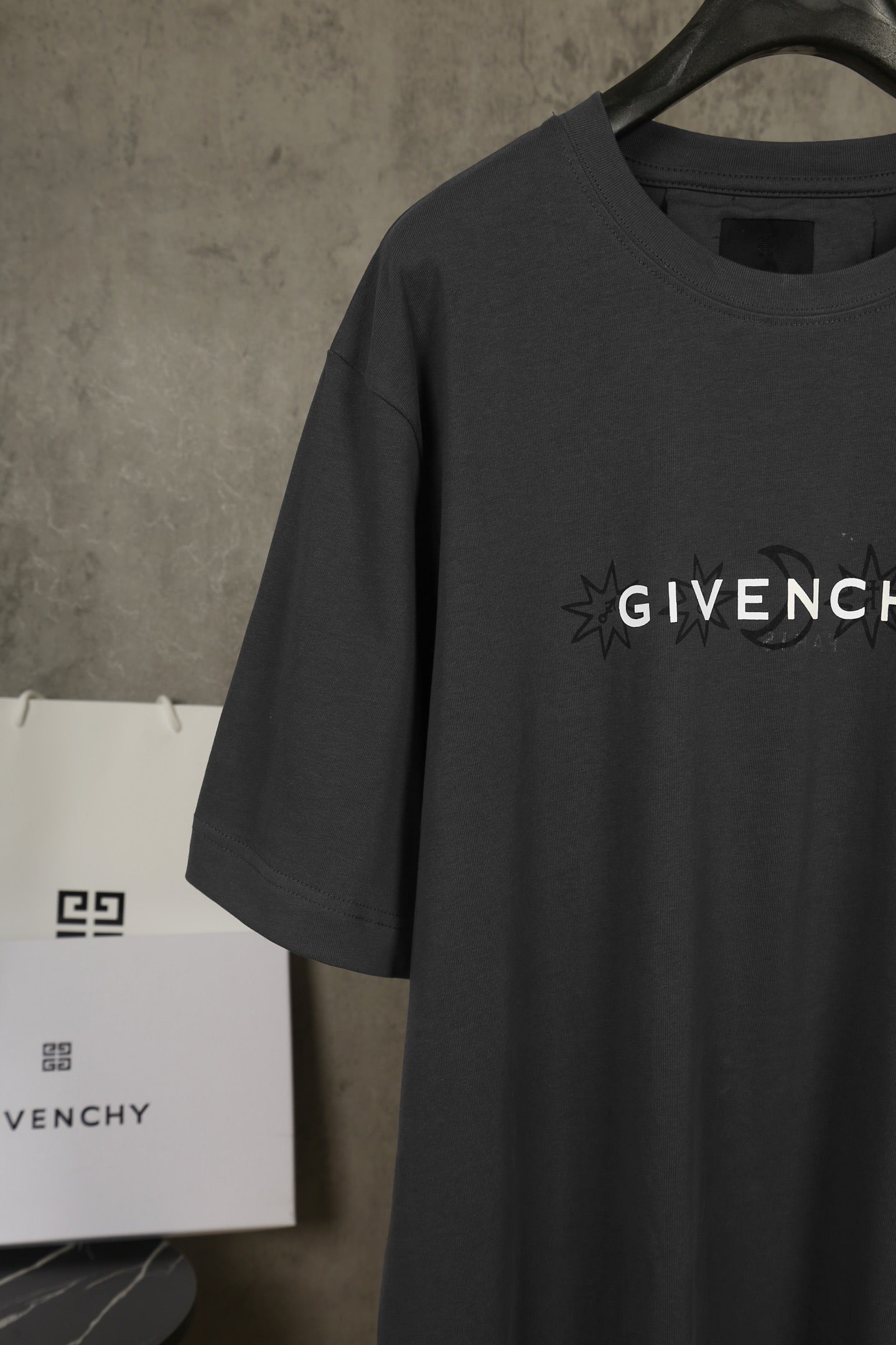 LuxluxHouse Best Quality Clothes Givenchy T-shirt