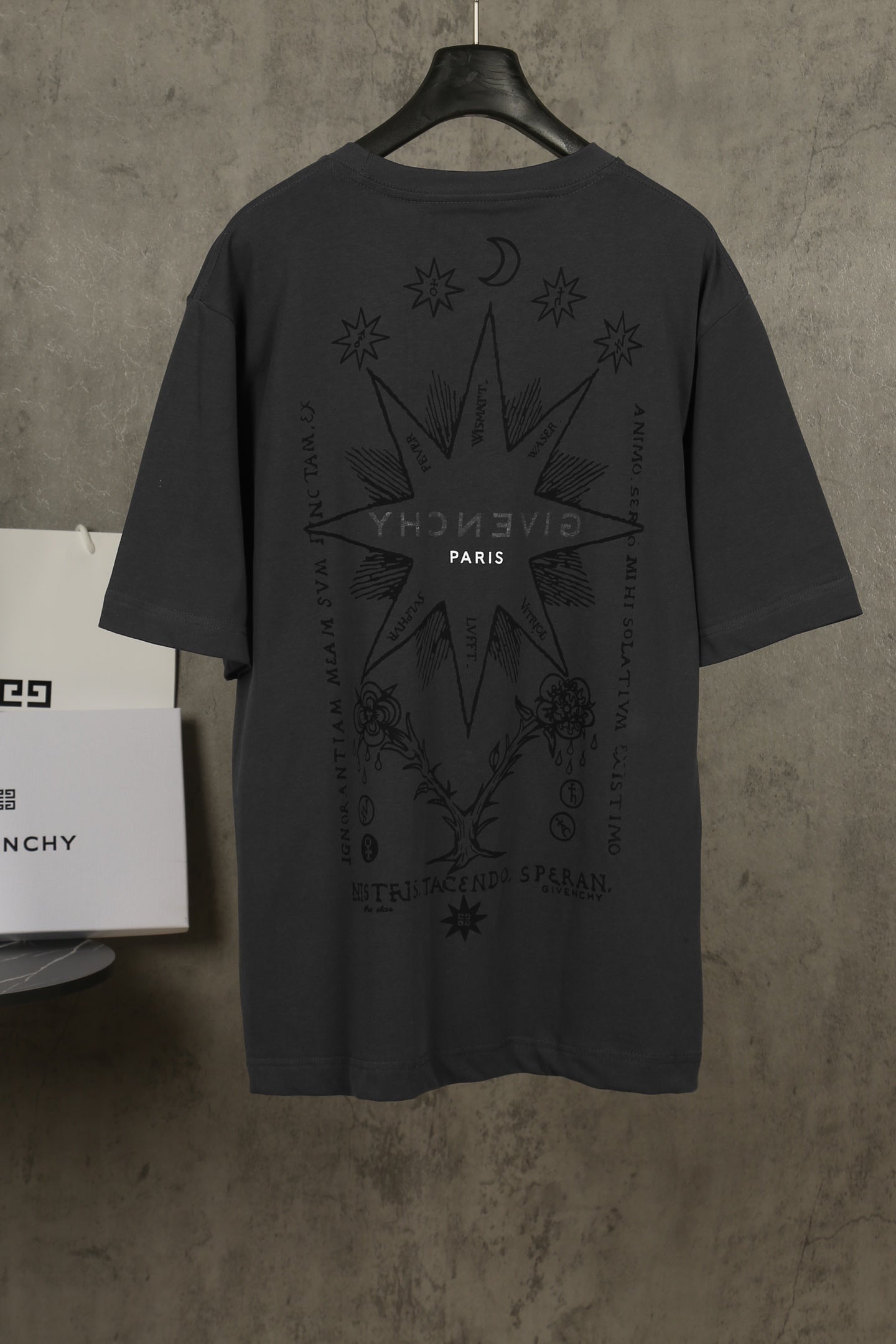 LuxluxHouse Best Quality Clothes Givenchy T-shirt