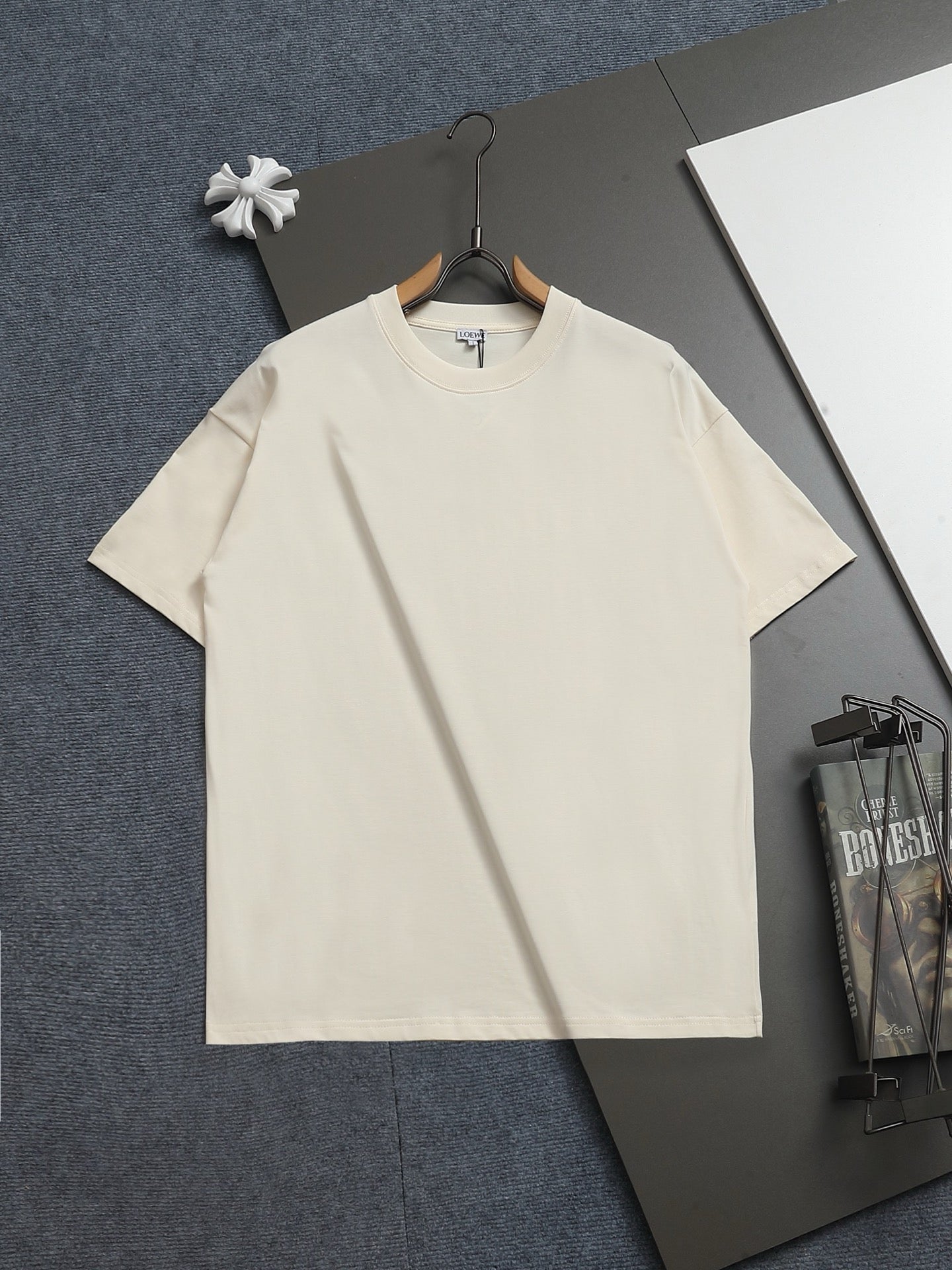 LuxluxHouse Best Quality Clothes T-shirt Loewe