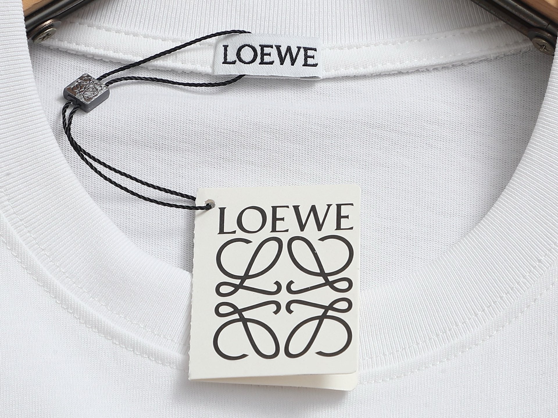 LuxluxHouse Best Quality Clothes T-shirt Loewe