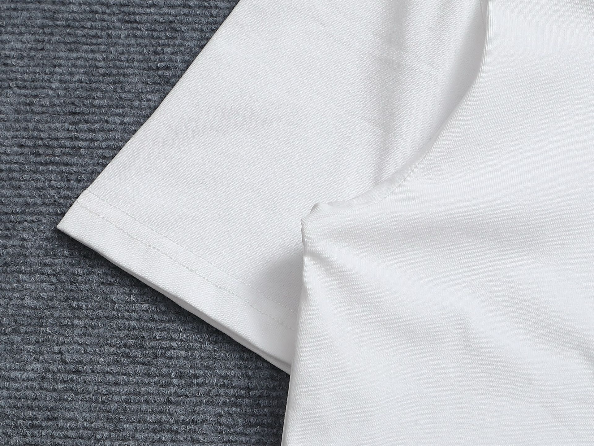 LuxluxHouse Best Quality Clothes T-shirt Loewe
