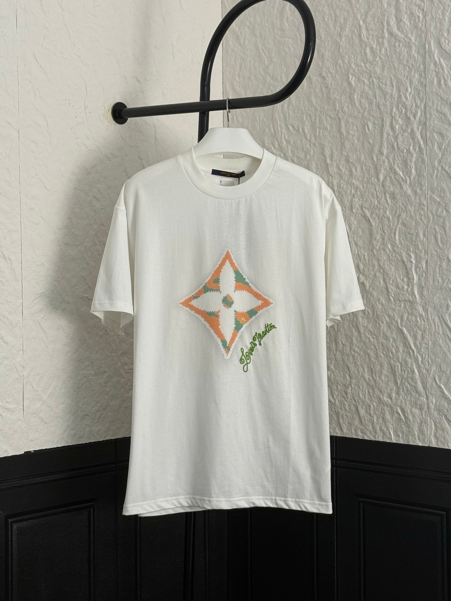 LuxluxHouse Best Quality Clothes T-shirt Louis Vuitton