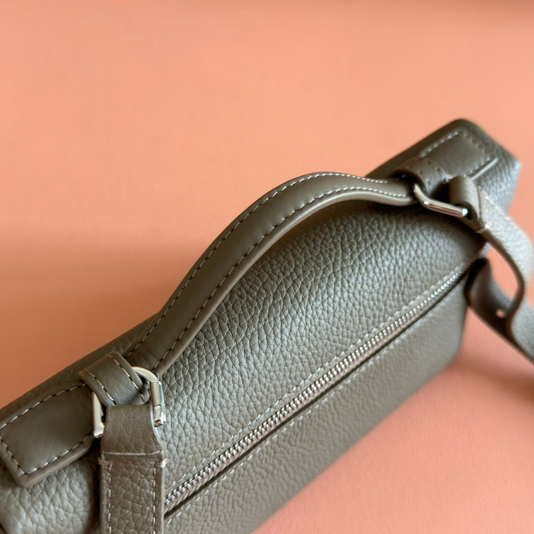 LuxluxHouse Best Quality Bags Loro Piana Women