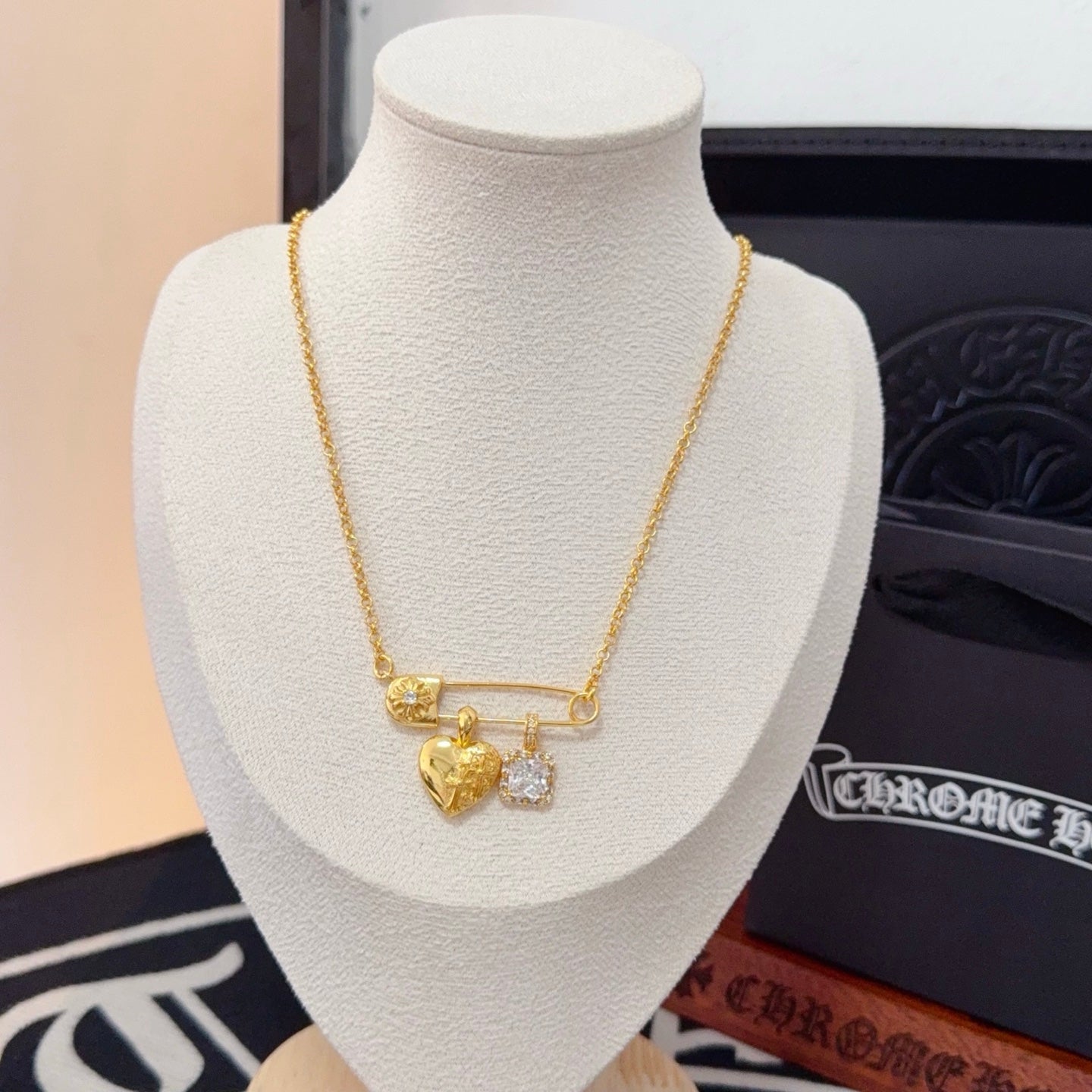 LuxluxHouse Best Quality Accessories Necklace Chrome Hearts