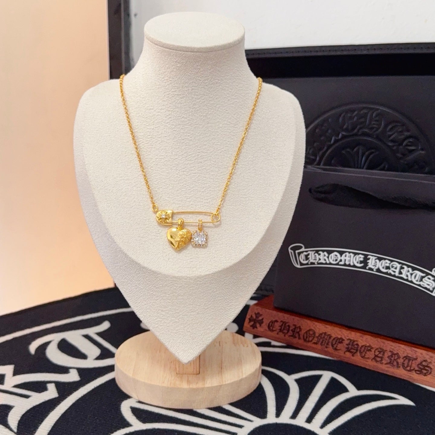 LuxluxHouse Best Quality Accessories Necklace Chrome Hearts
