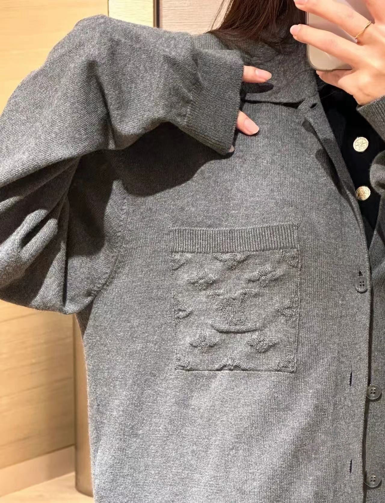 LuxluxHouse Best Quality Clothes Hoodie & Sweater Louis Vuitton