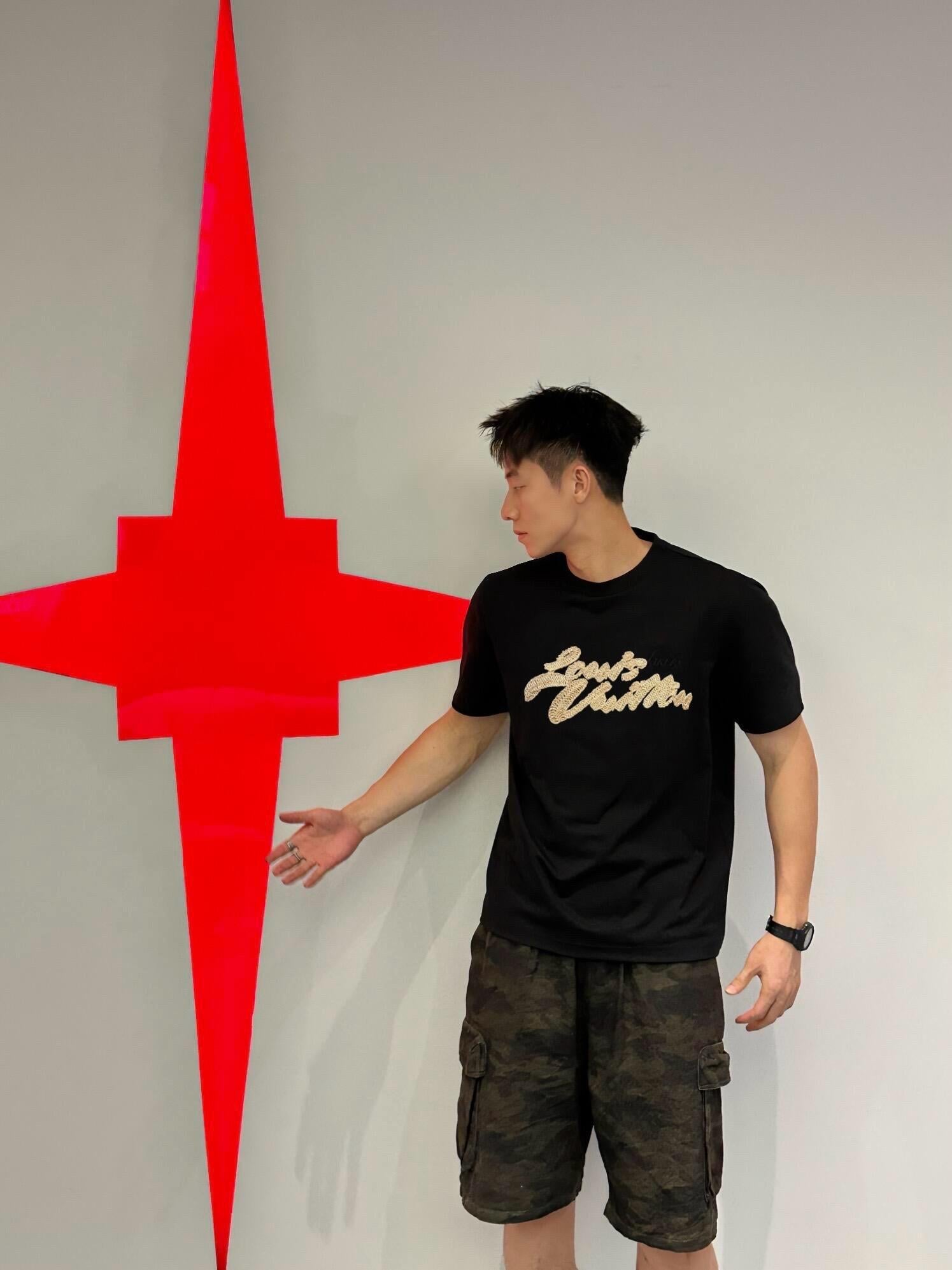 LuxluxHouse Best Quality Clothes T-shirt Louis Vuitton