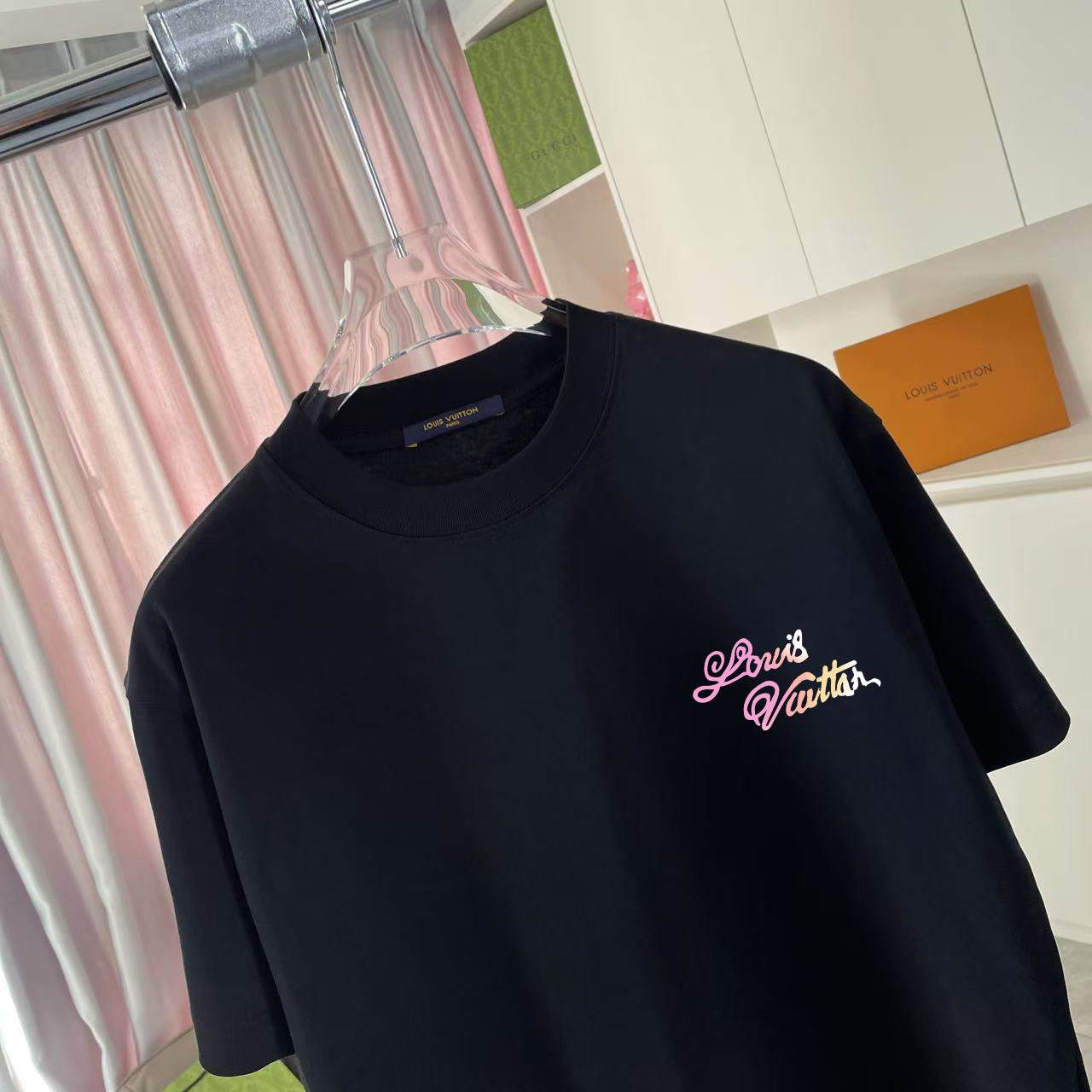 LuxluxHouse Best Quality Clothes T-shirt Louis Vuitton
