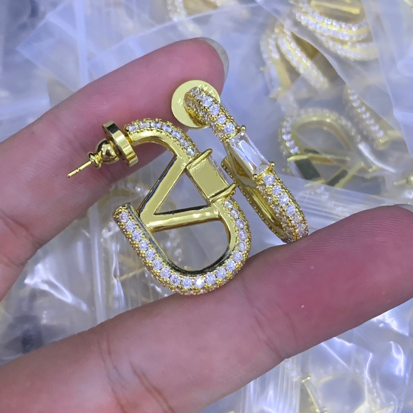 LuxluxHouse Low Price And High Quality Accessories Valentino